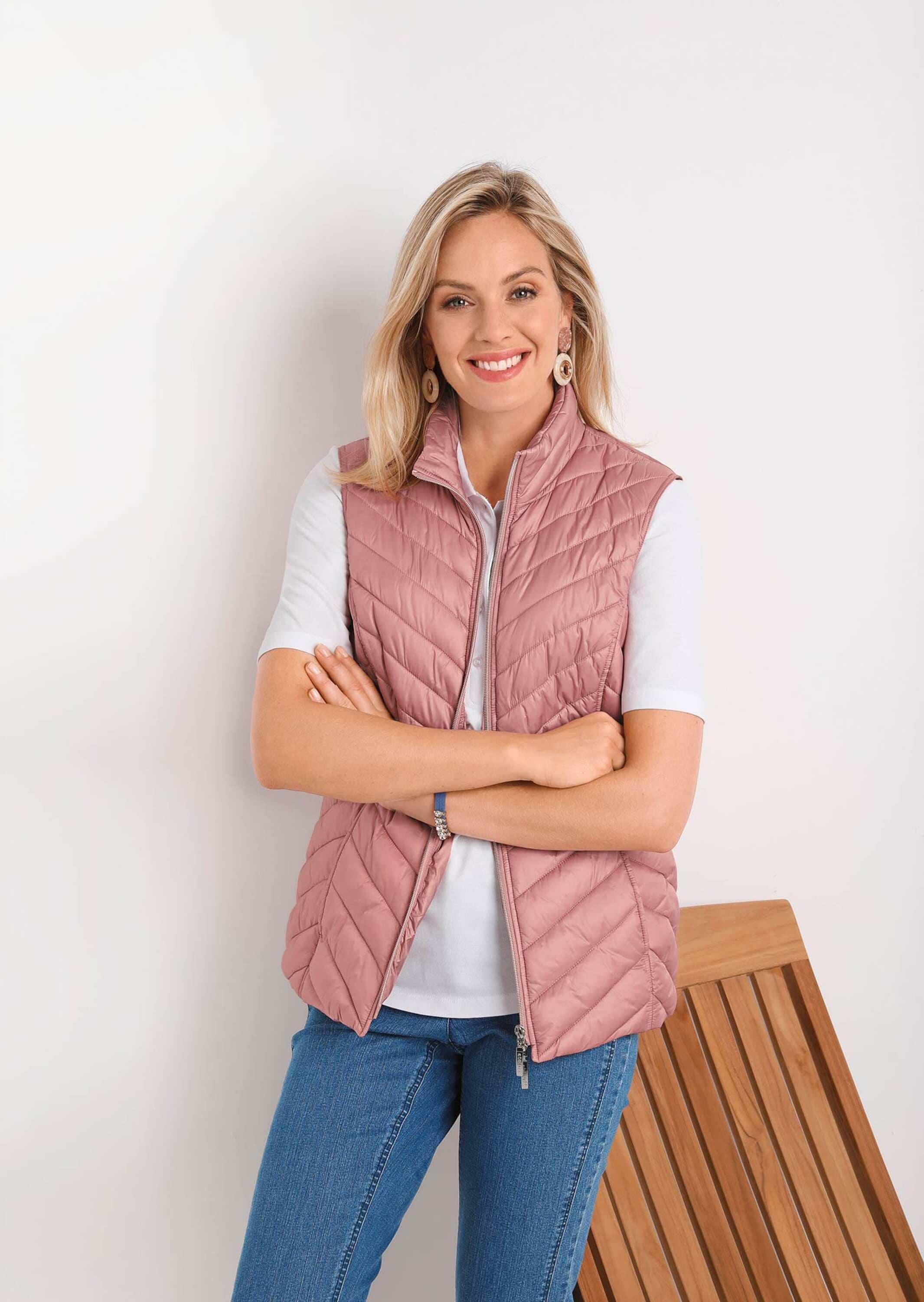 GOLDNER Kurzweste »Figurschmeichelnde Weste mit leichter Wattierung«