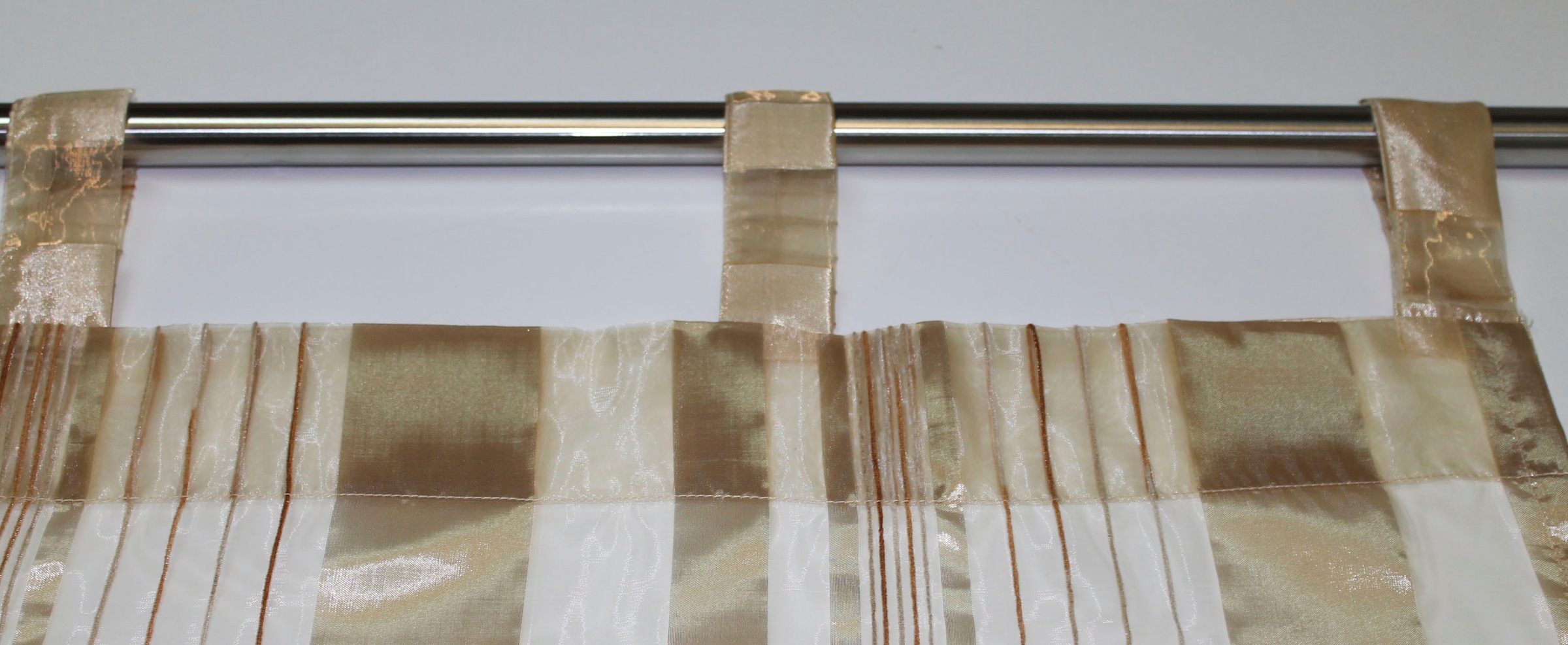 HOSSNER - ART OF HOME DECO Gardine »Walensee«, (1 St.), Schlaufenschal im zeitlosen Design