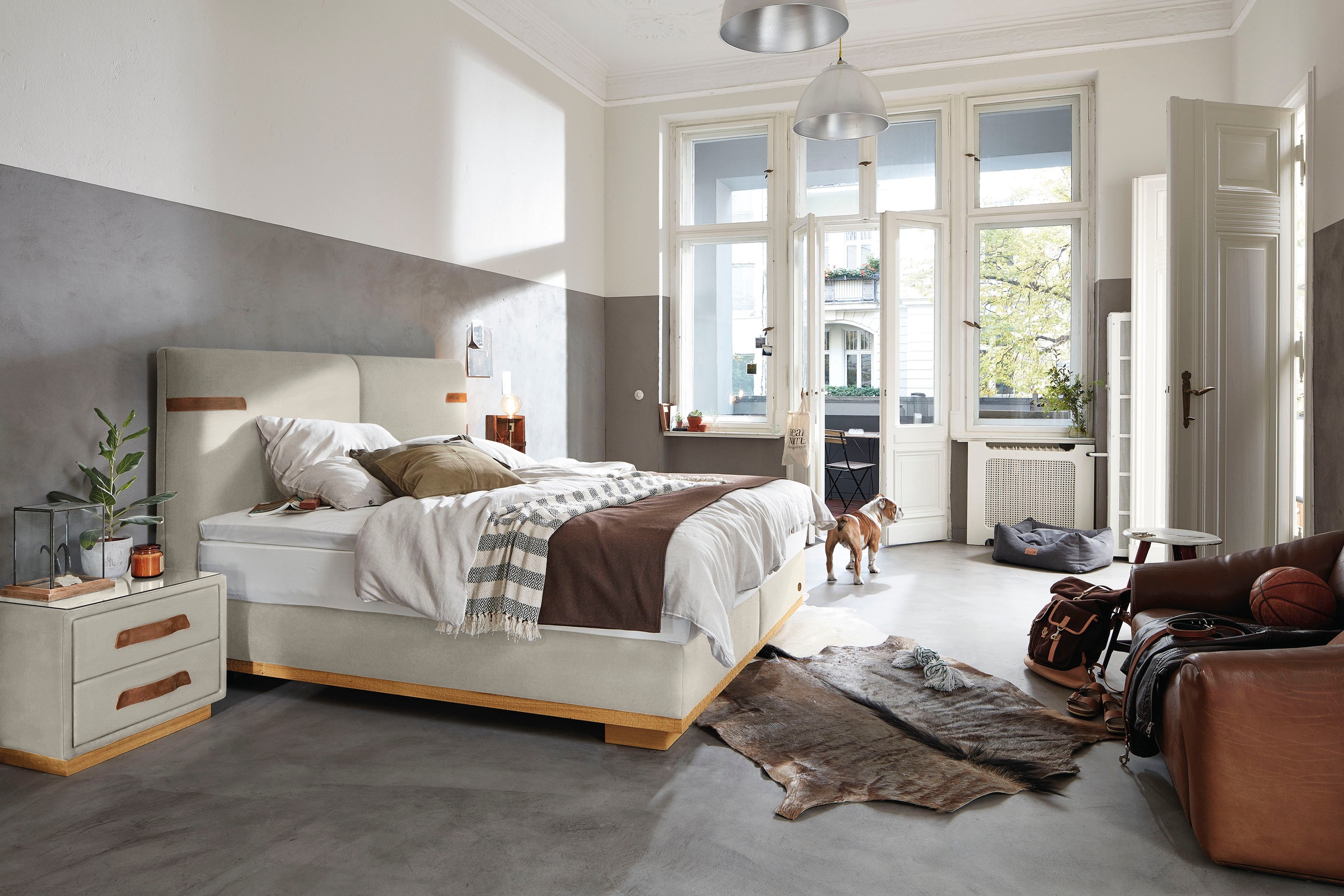 Birkenstock Nachtkommode »Montevideo«, mit Holz-Griffen, mit Holzsockel