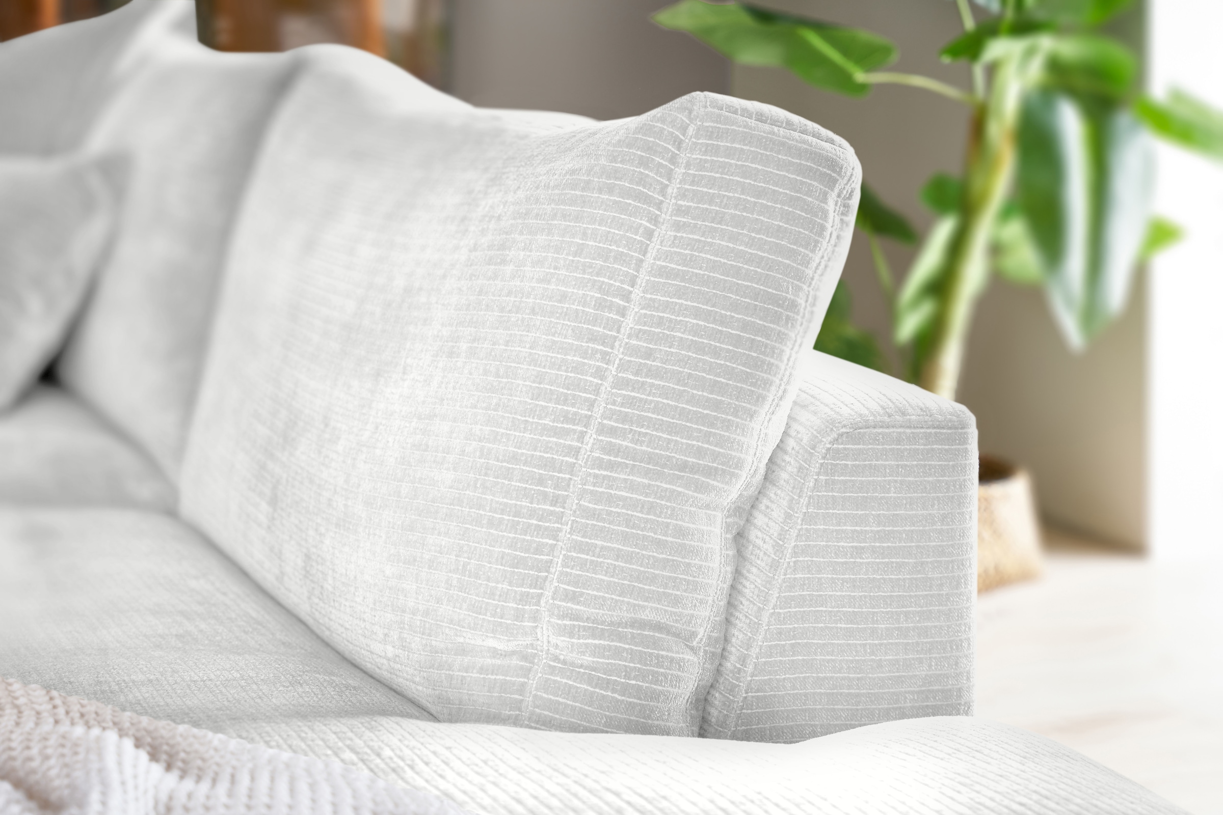 Musterring Ecksofa »Lucia«, verschiedene Farben, großer Longchair mit Armlehne, B330 x T190 cm