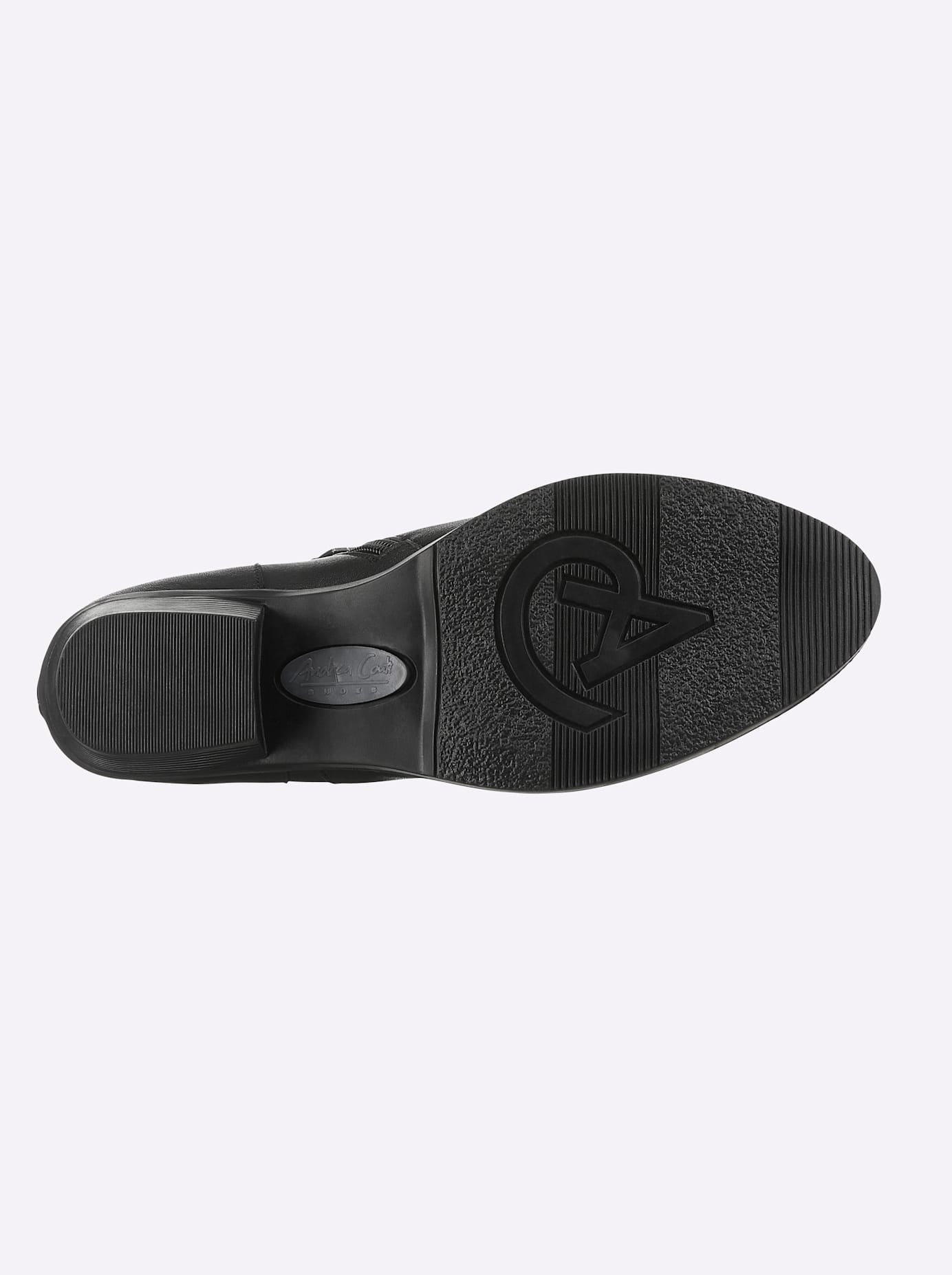 Andrea Conti Stiefelette