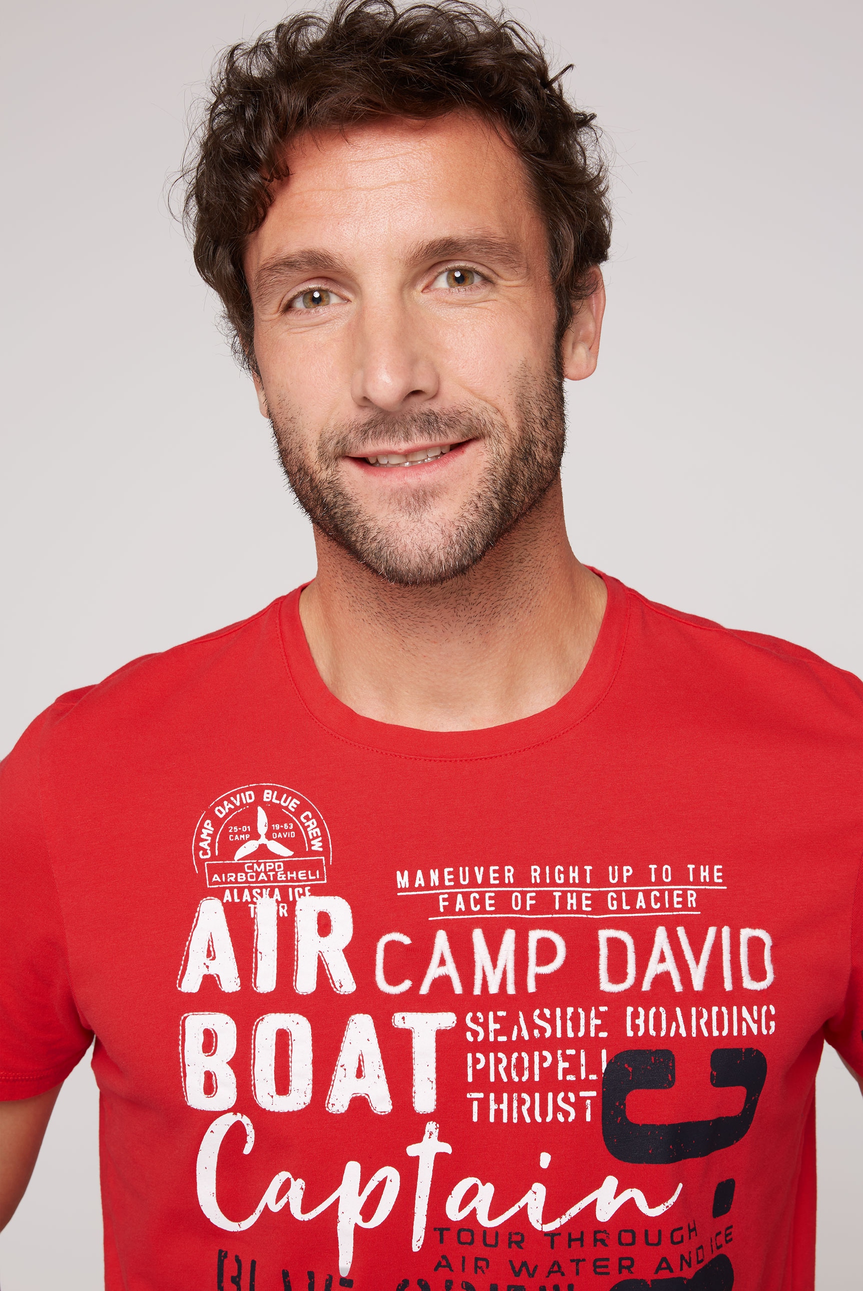CAMP mit ♕ T-Shirt, Logo-Artworks bei DAVID