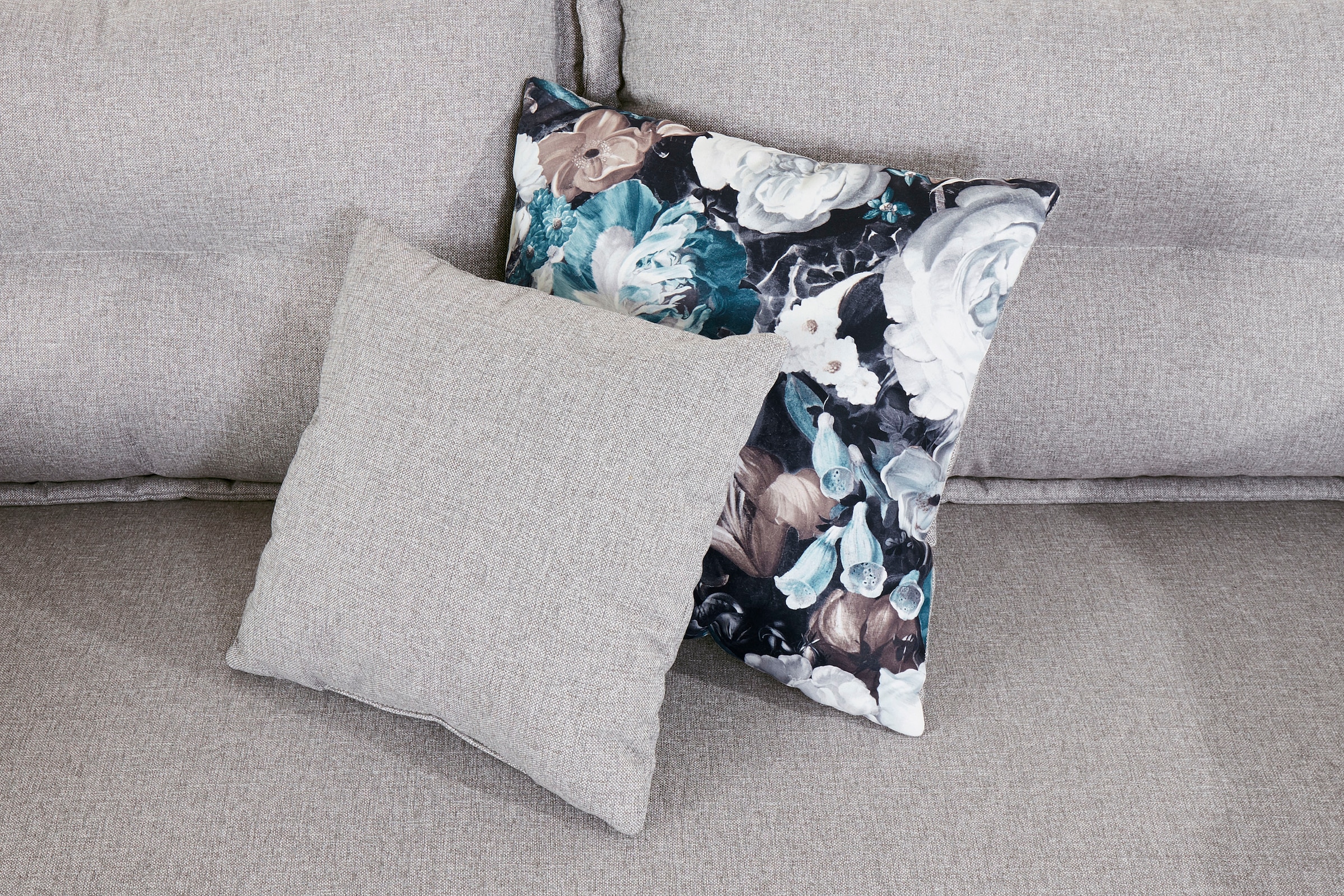 Home affaire 3-Sitzer »Lazio« inklusive 1 Stk. Wende- und 1 Stk. Zierkissen