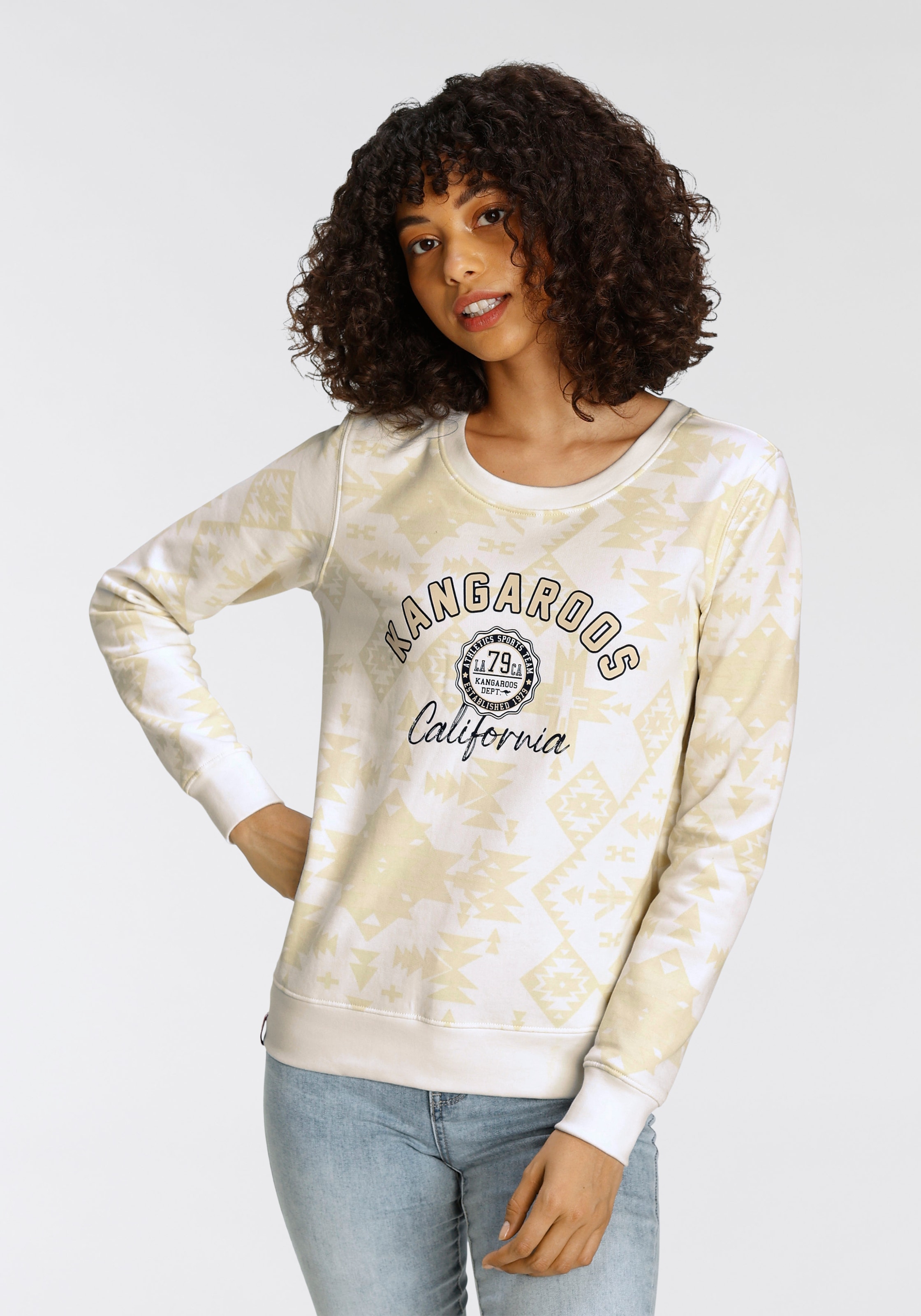 Sweatshirt, mit trendigem Alloverdruck im Inka-Look & Logodruck