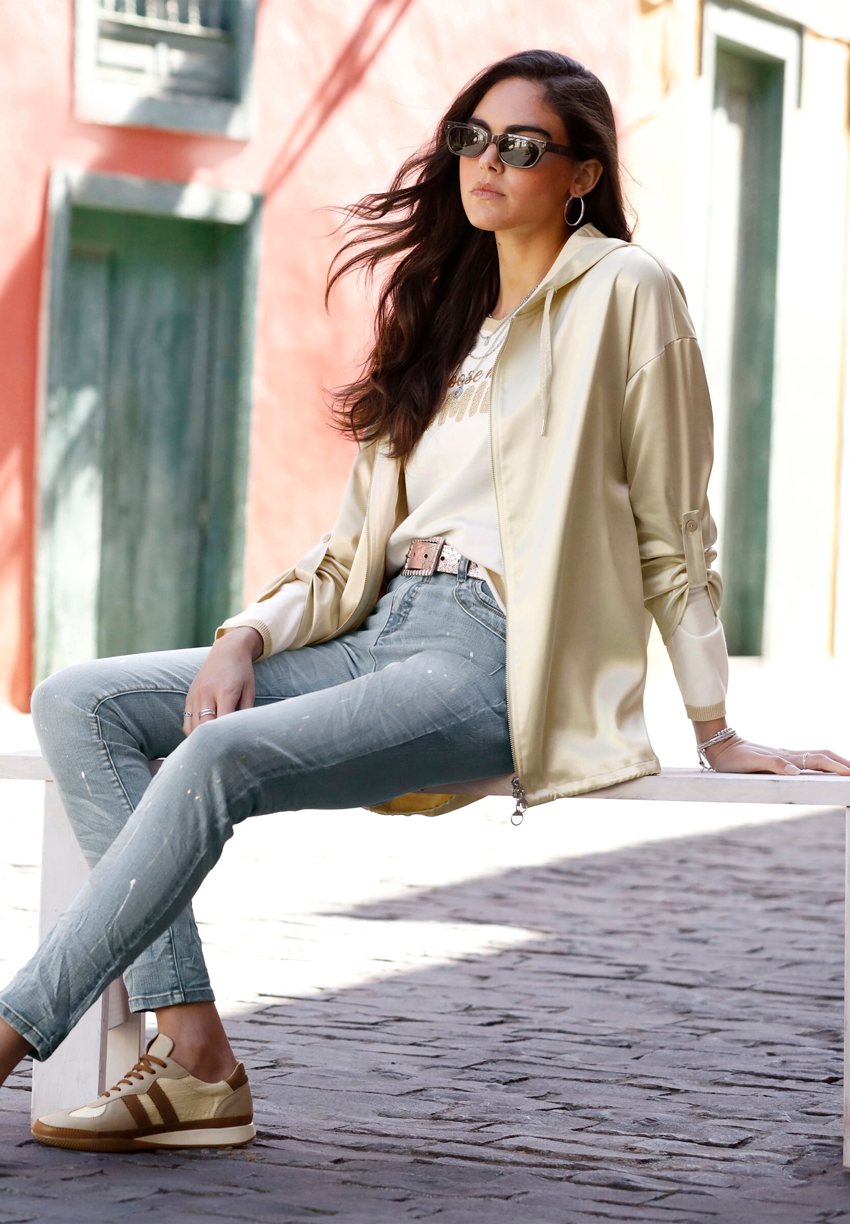 heine Blusenblazer »Blusenblazer Blusenblazer mit Print und Lettering«