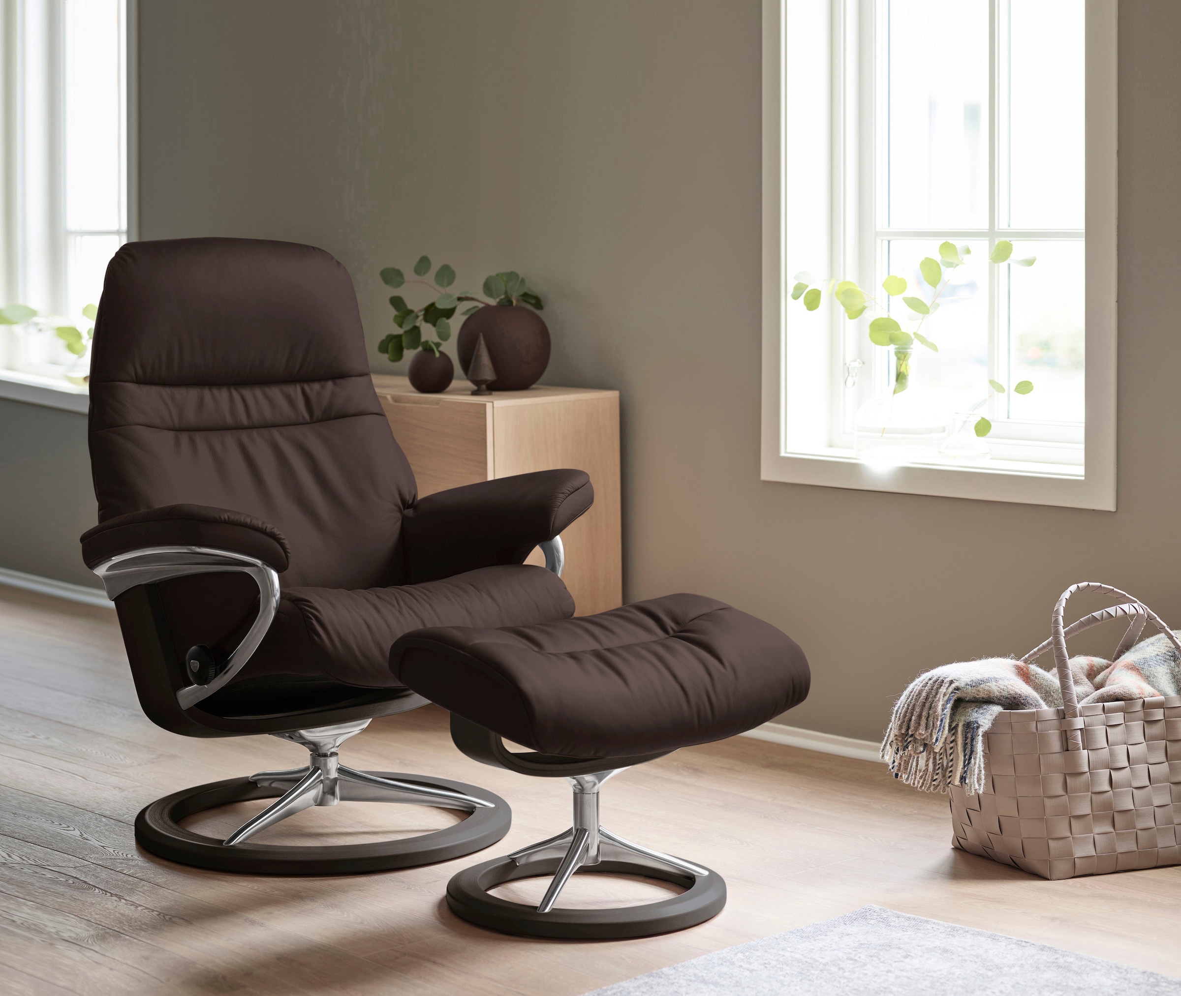 Stressless® Relaxsessel »Sunrise«, (Set, Relaxsessel mit Hocker), mit Signature Base, Größe L, Gestell Wenge