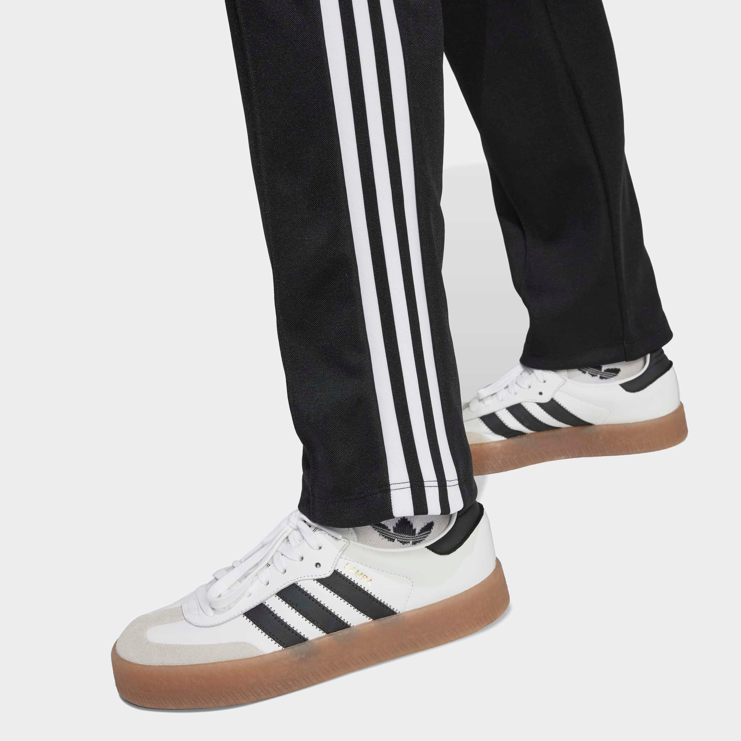 adidas Originals Sporthose »CLASSIC TP«, (1 tlg.), Retro Style, der gerade Schnitt mit schmal zulaufenden Bein