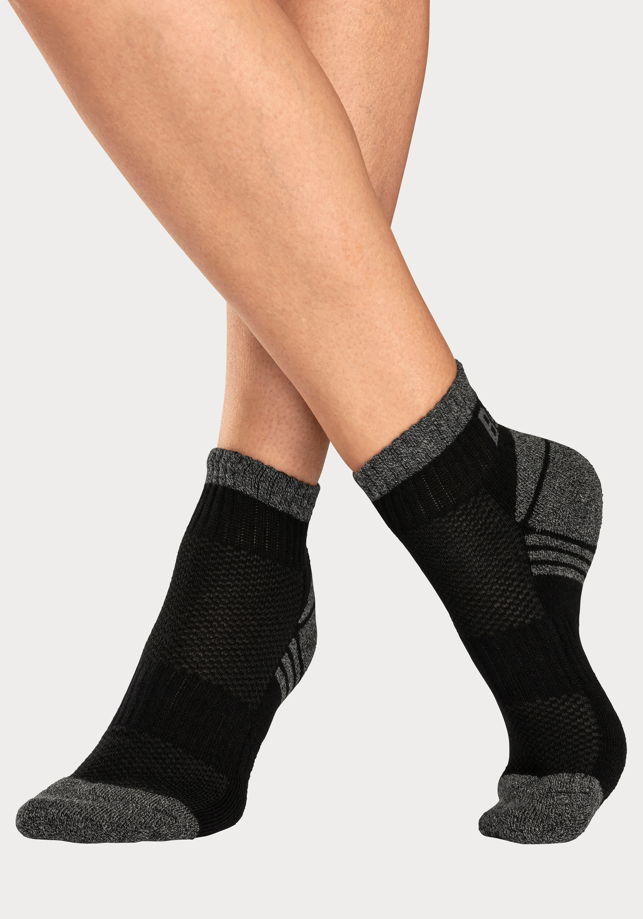 Bench. Kurzsocken, (Packung, 3 Paar), mit Mittelfußgummi und Pikee