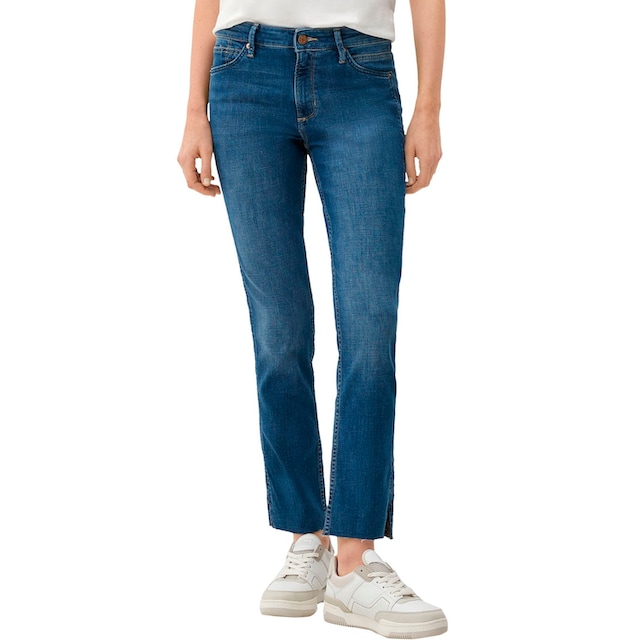 s.Oliver Slim-fit-Jeans, mit ausgefranstem Beinabschluss bei ♕