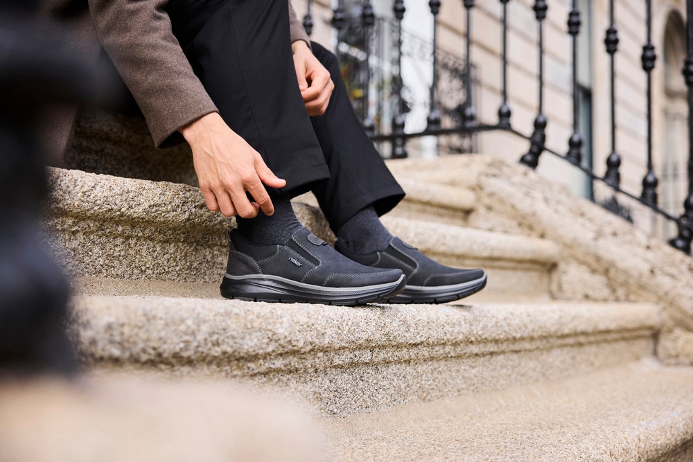 Rieker Slipper »Ready2GO«  Schlupfschuh, Halbschuh, Freizeitschuh mit Stretcheinsätze