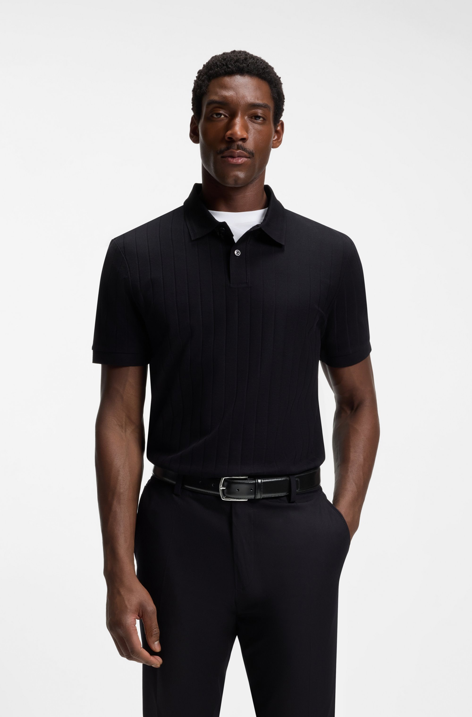 BOSS Ledergürtel »Claus-Tx-St_Sz35« mit Logo-Gravur am Verschluss