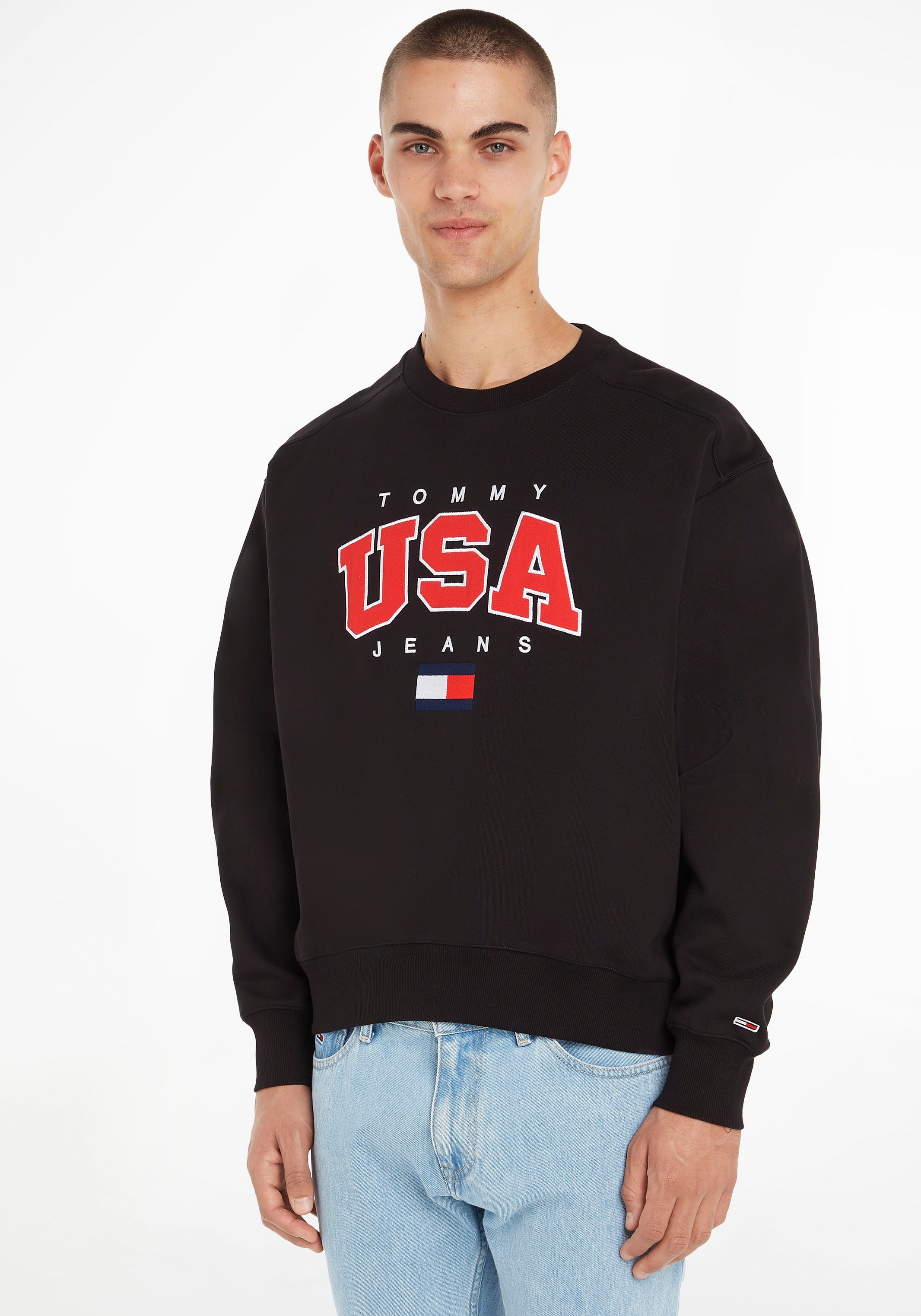 Jeans bei BOXY Tommy Logostickerei mit Sweatshirt SPORT großflächiger ♕ MODERN »TJM USA CREW«,