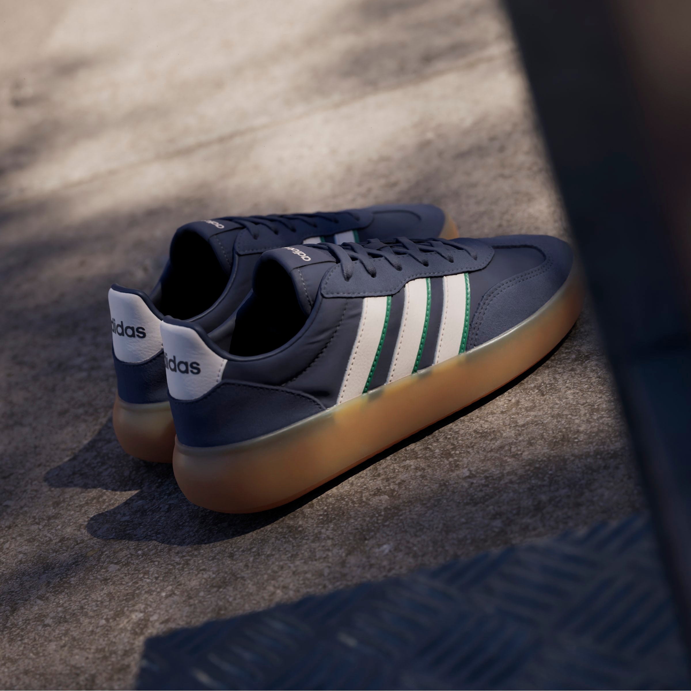 adidas Sportswear Sneaker »BARREDA DECODE«  inspiriert vom Design des adidas handball spezial
