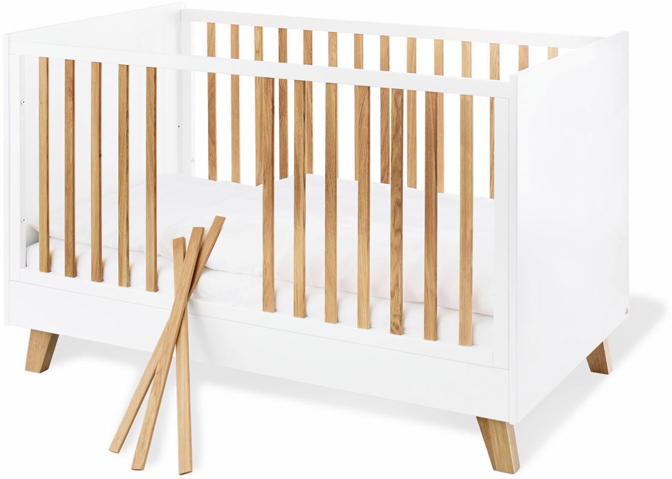 Pinolino® Babymöbel-Set »Pan«, (Spar-Set, 2 ♕ Wickelkommode Europe; und Wickelkommode), bei Kinderbett breit; in Made mit Kinderbett, St