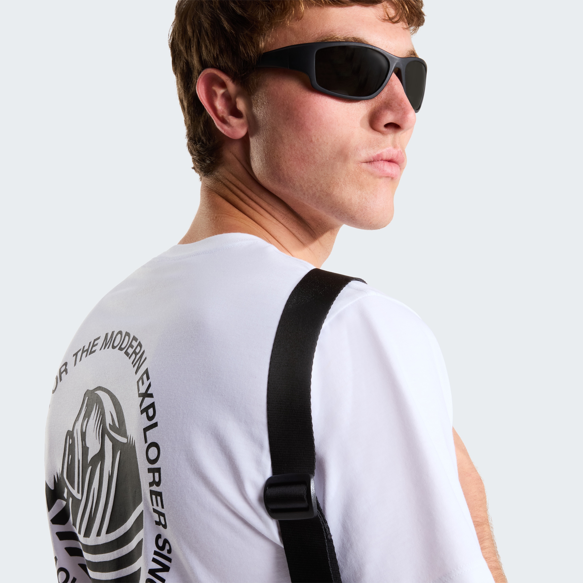 The North Face T-Shirt »M MONTE REGULAR SHORT SLEEVE TEE-GRAPHIC« normale Passform, kurze Ärmel, für Sport und Outdoor