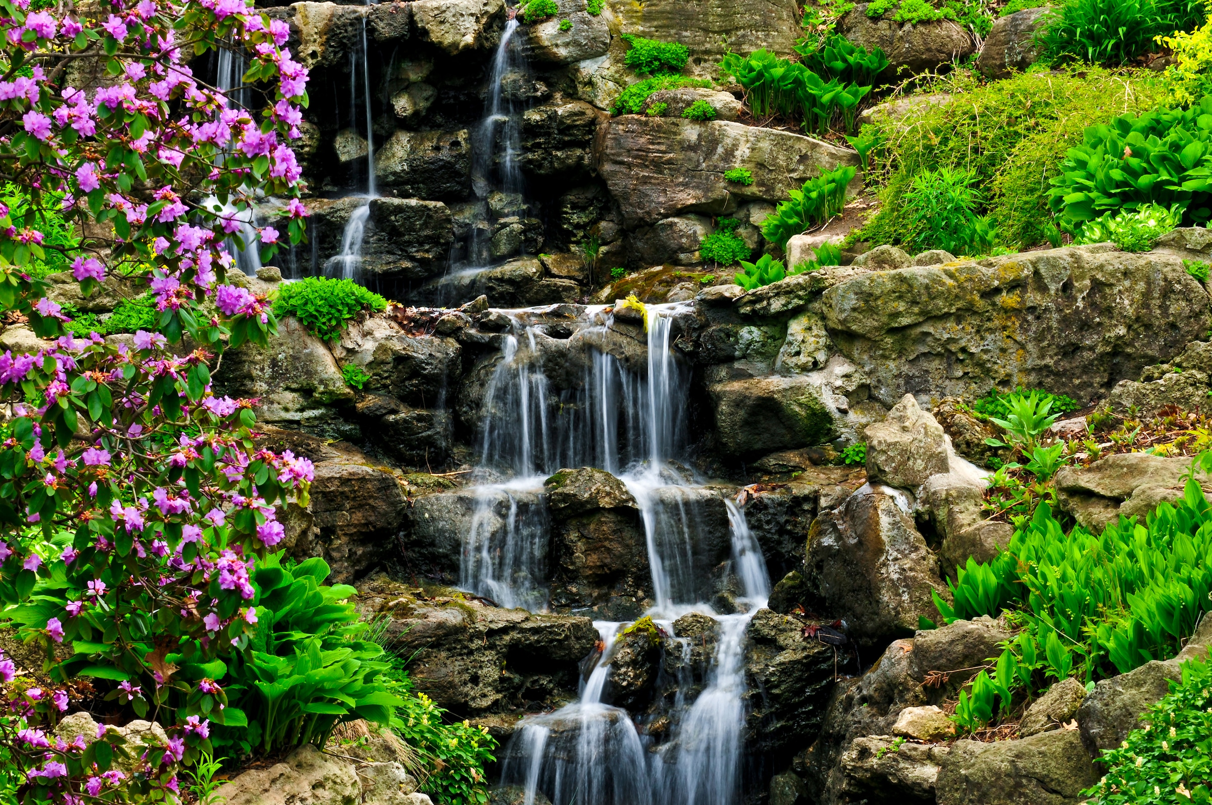 Fototapete »Cascading Waterfall«