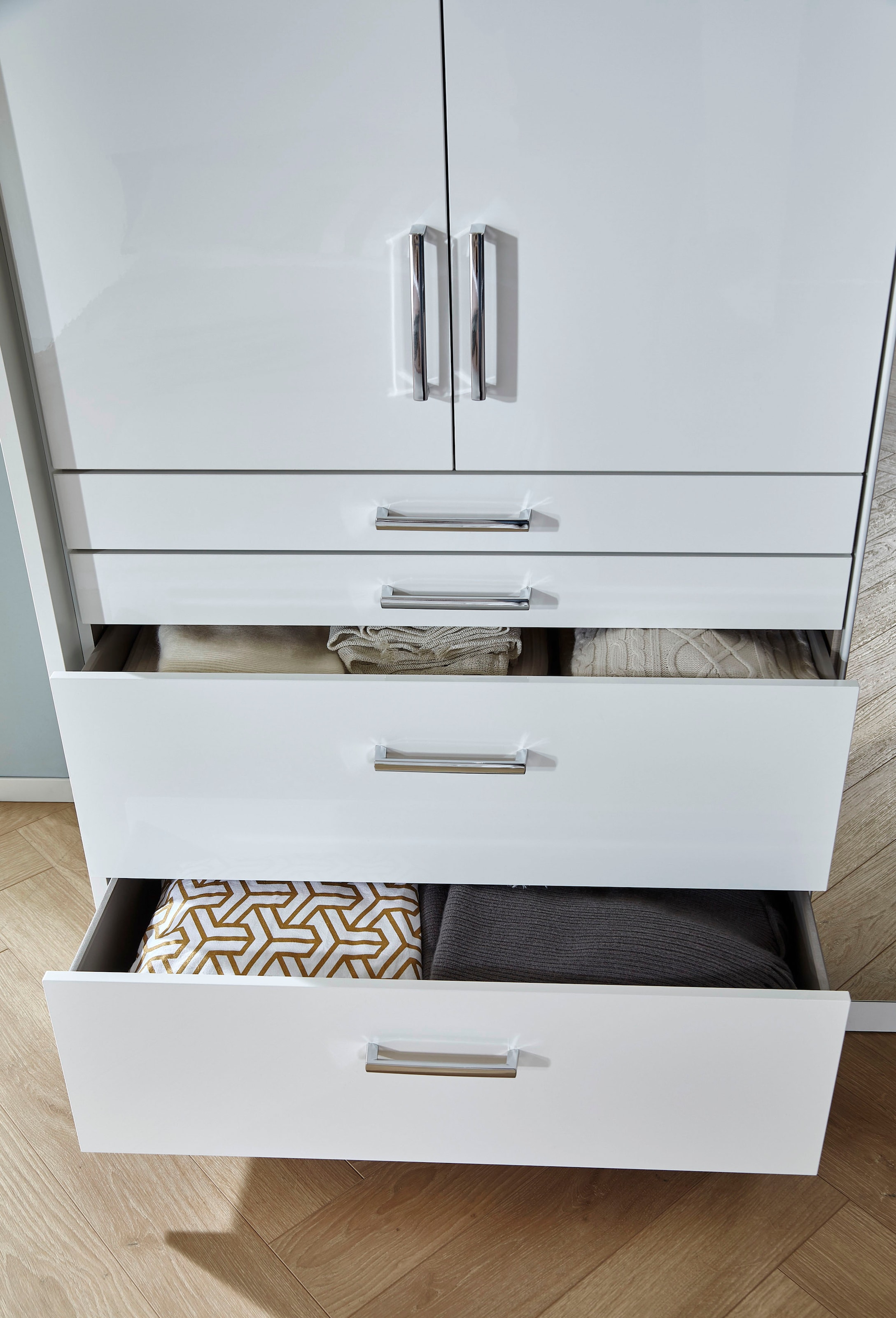 rauch Drehtürenschrank »Kleiderschrank Schrank Garderobe Garderobenschrank Topseller HOMBURG« mit Spiegel, oberer Schubkasten mit Einteilung MADE IN GERMANY