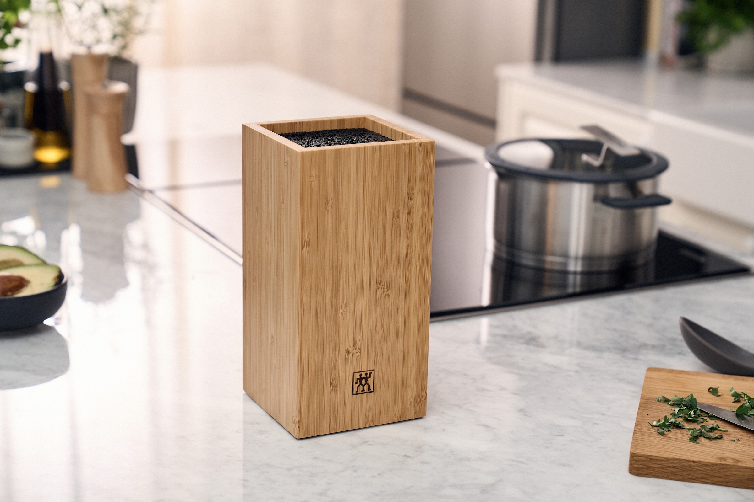 Zwilling Messerblock »Gourmet, inkl. 4 Messer«, 5 tlg., mit flexiblen Kunststoff-Borsten, Bambus