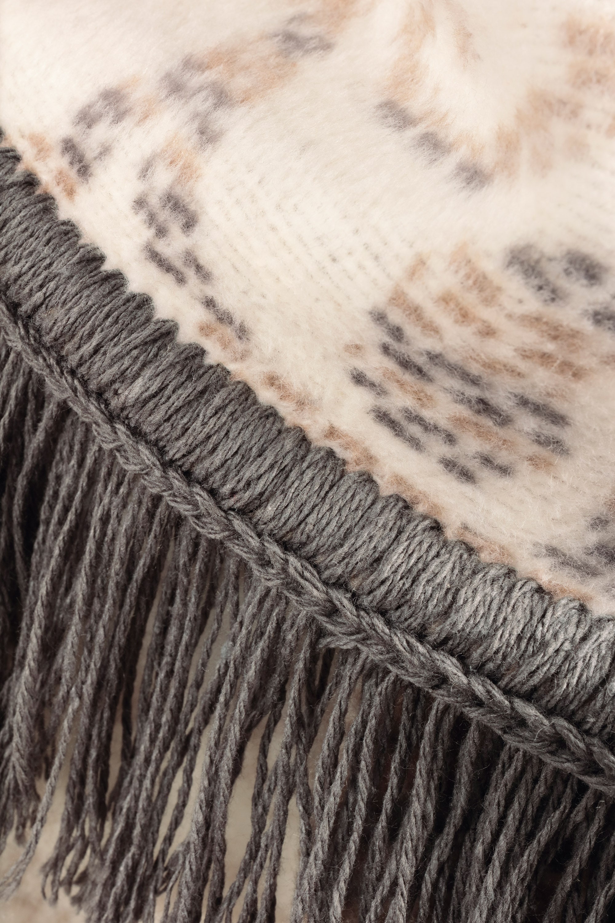 Biederlack Wohndecke »Arabesk« zartes Allovermuster aus üppigen Ornamenten