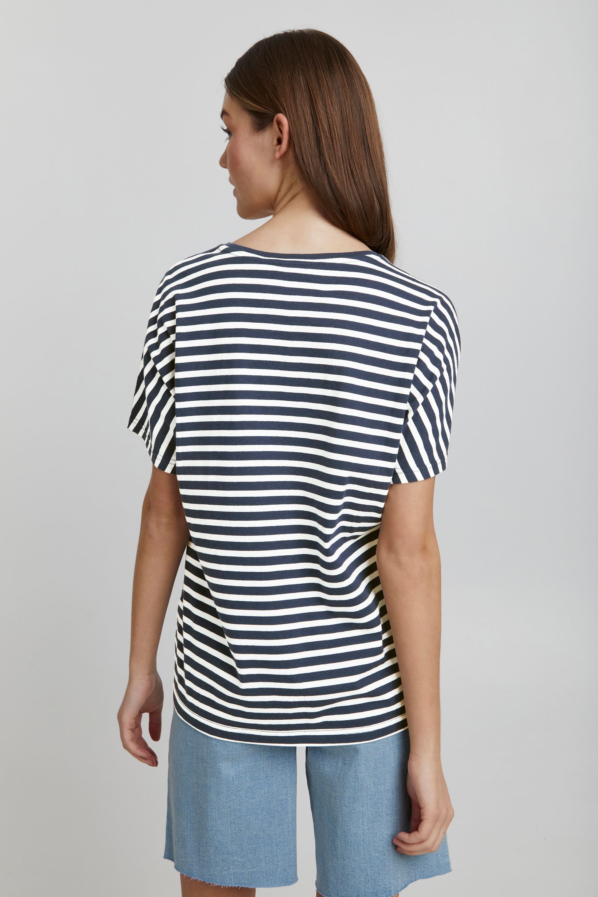 OXMO T-Shirt »T-Shirt OXSteffi«