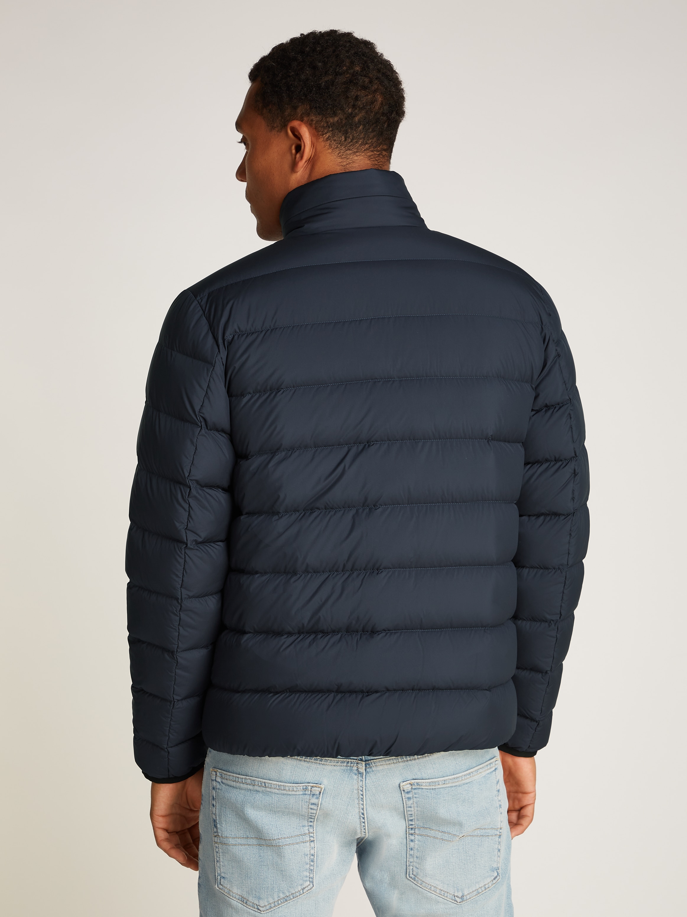 Tommy Jeans Steppjacke »TJM LT DOWN PRINTED JACKET«, mit Daunenwattierung