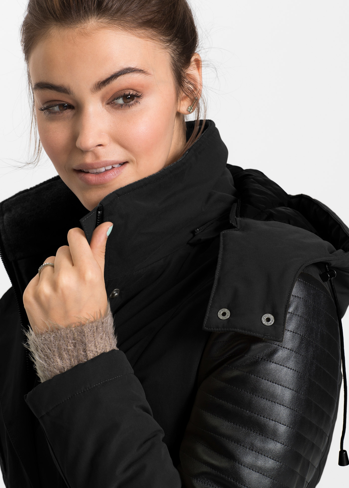 bonprix Langjacke mit Kapuze lockerer loose fit, mit großer abnehmbarer Kapuze, hoher Stehkragen