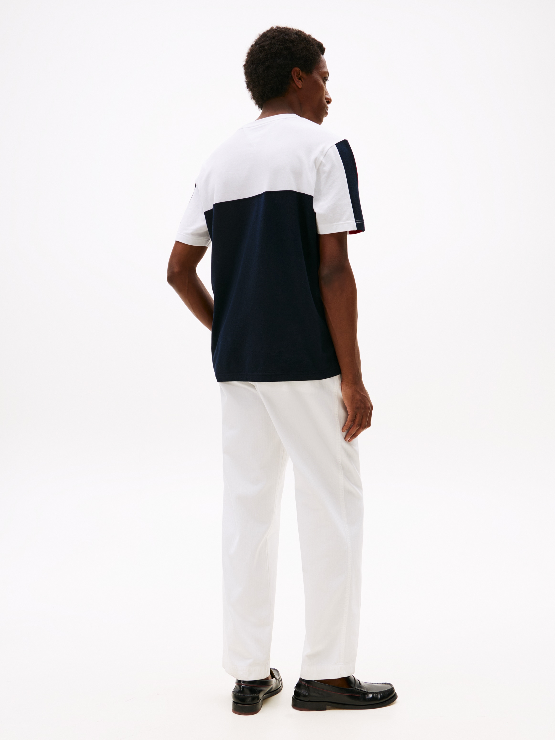 Tommy Hilfiger T-Shirt »GLOBAL STRIPE COLOURBLOCK TEE«, im modischen Colorblocking