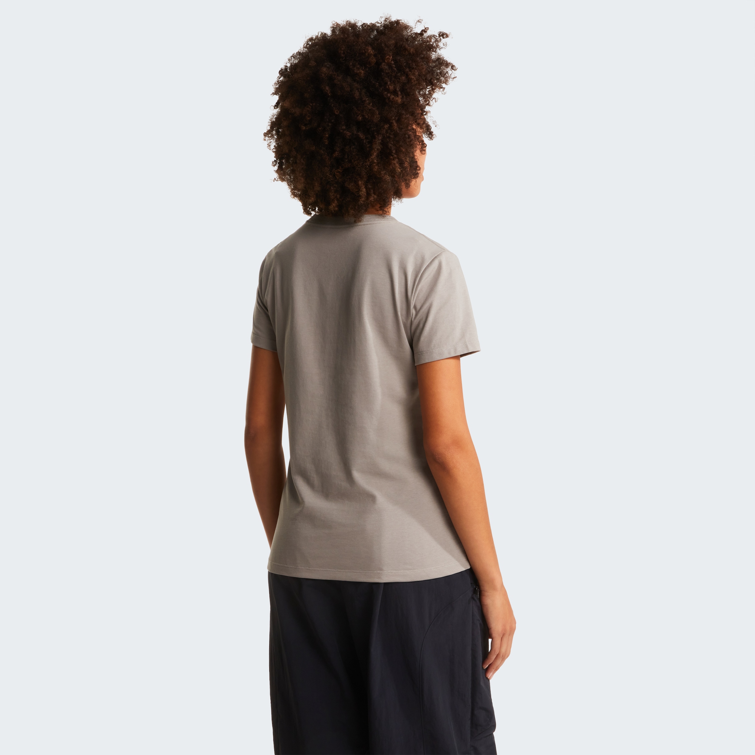 The North Face T-Shirt »W EVOLUTION SIMPLE DOME SLM SHORT SLEEVE« schmaler Schnitt, Kurzarm, für Wandern und Outdoor-Aktivitäten
