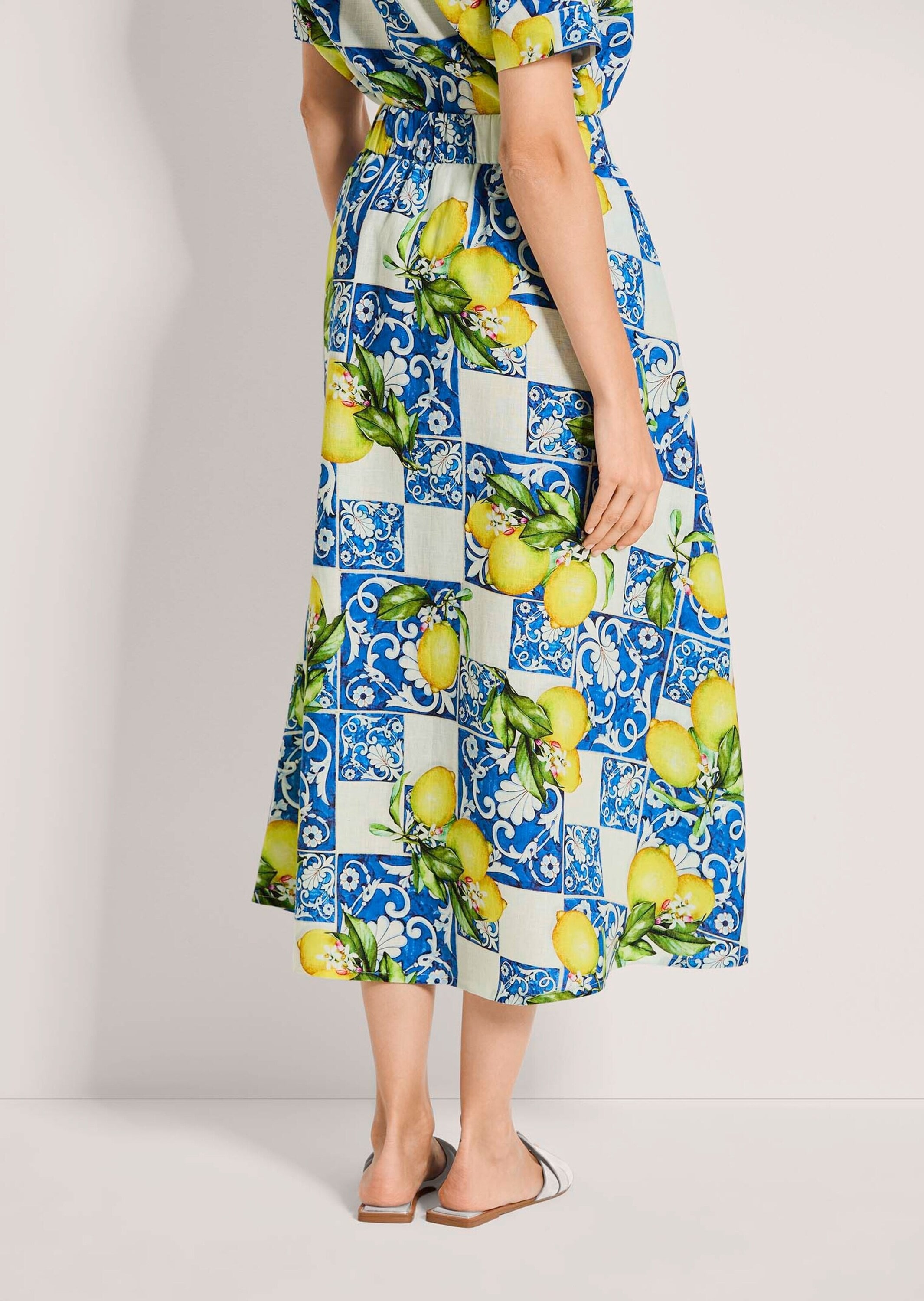 MADELEINE Midirock »Faltenrock Midirock mit Zitronen-Design« weit schwingender Druckrock in Midilänge