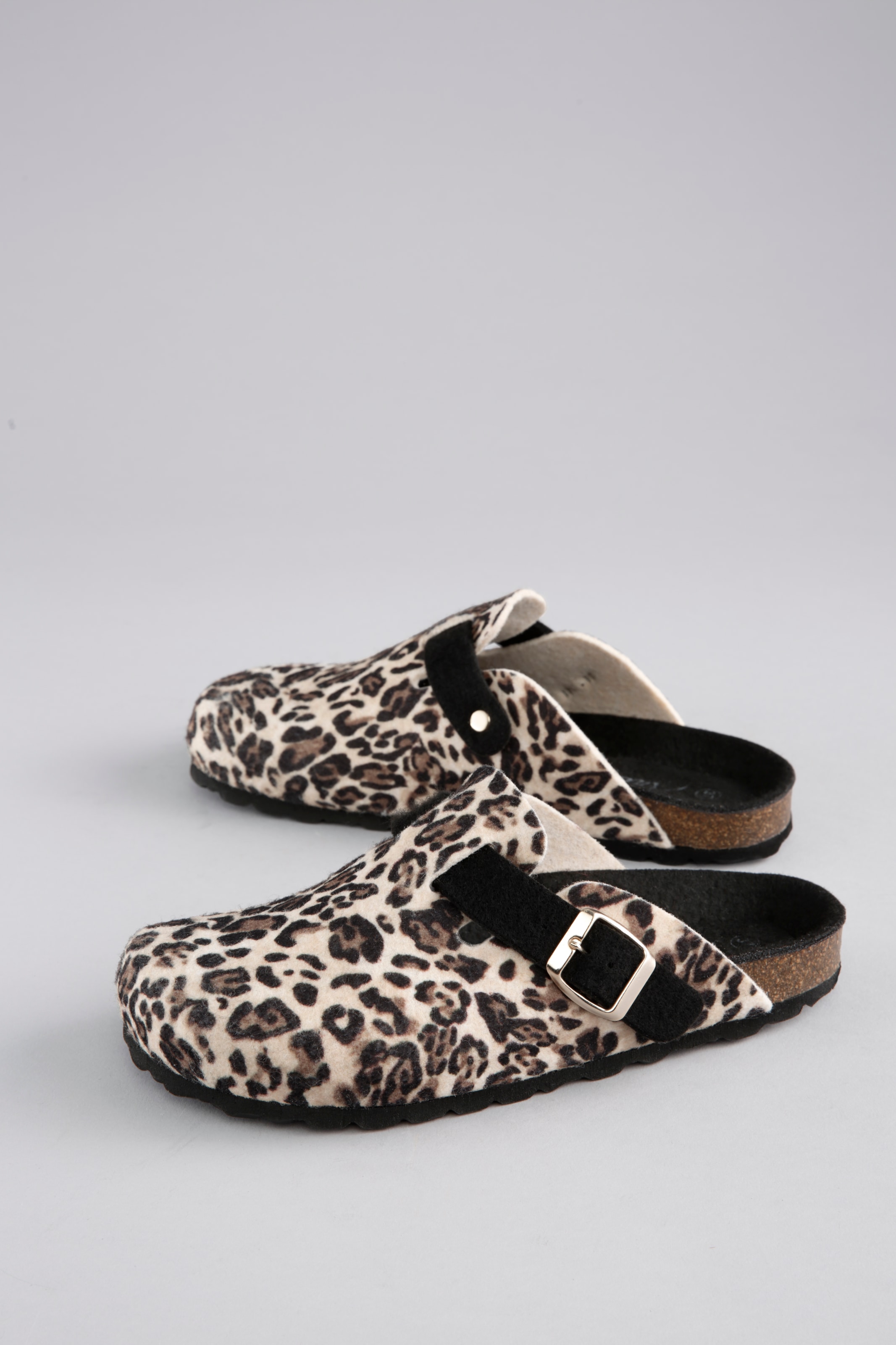Aniston SHOES Clog  Clog, Hausschuh, Homeslipper, verstellbare Schnalle - NEUE KOLLEKTION