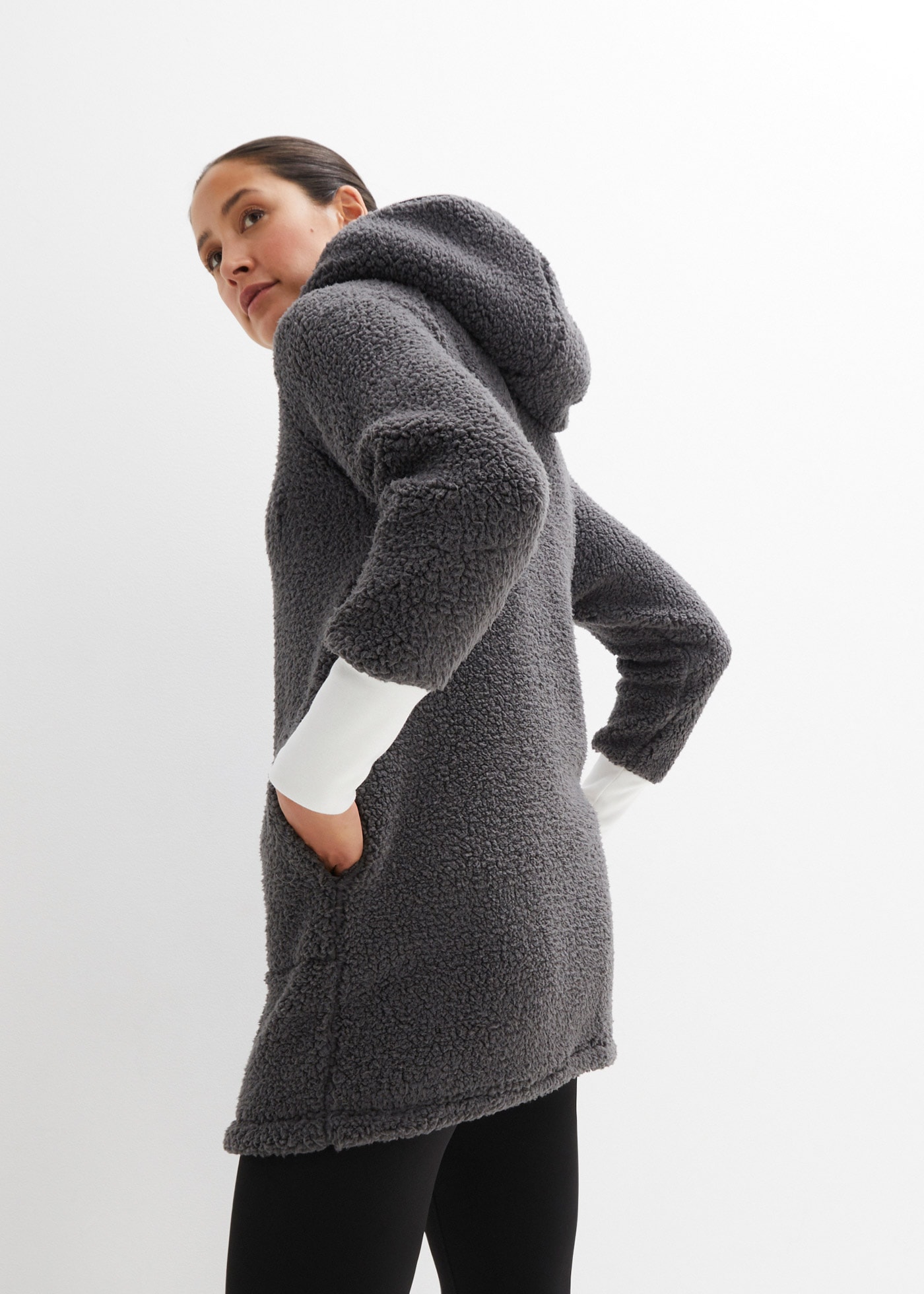 bonprix Fleecejacke mit Kapuze Winterjacke mit Kapuze und Teddyfleece