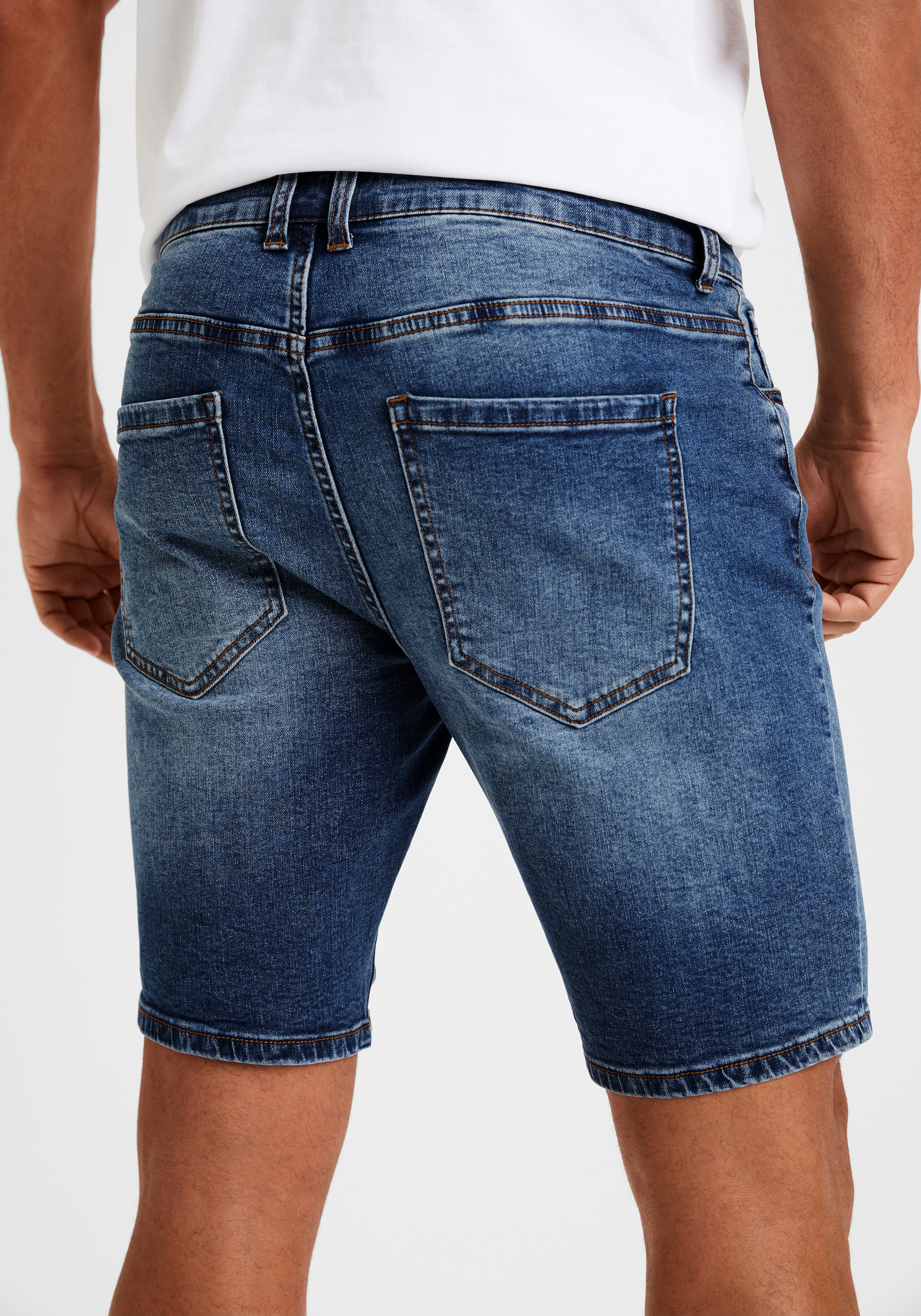 Buffalo Jeansshorts »5-Pocket Shorts,«, mit normaler Bundhöhe, kurze Hose aus elastischer Denim-Qualität