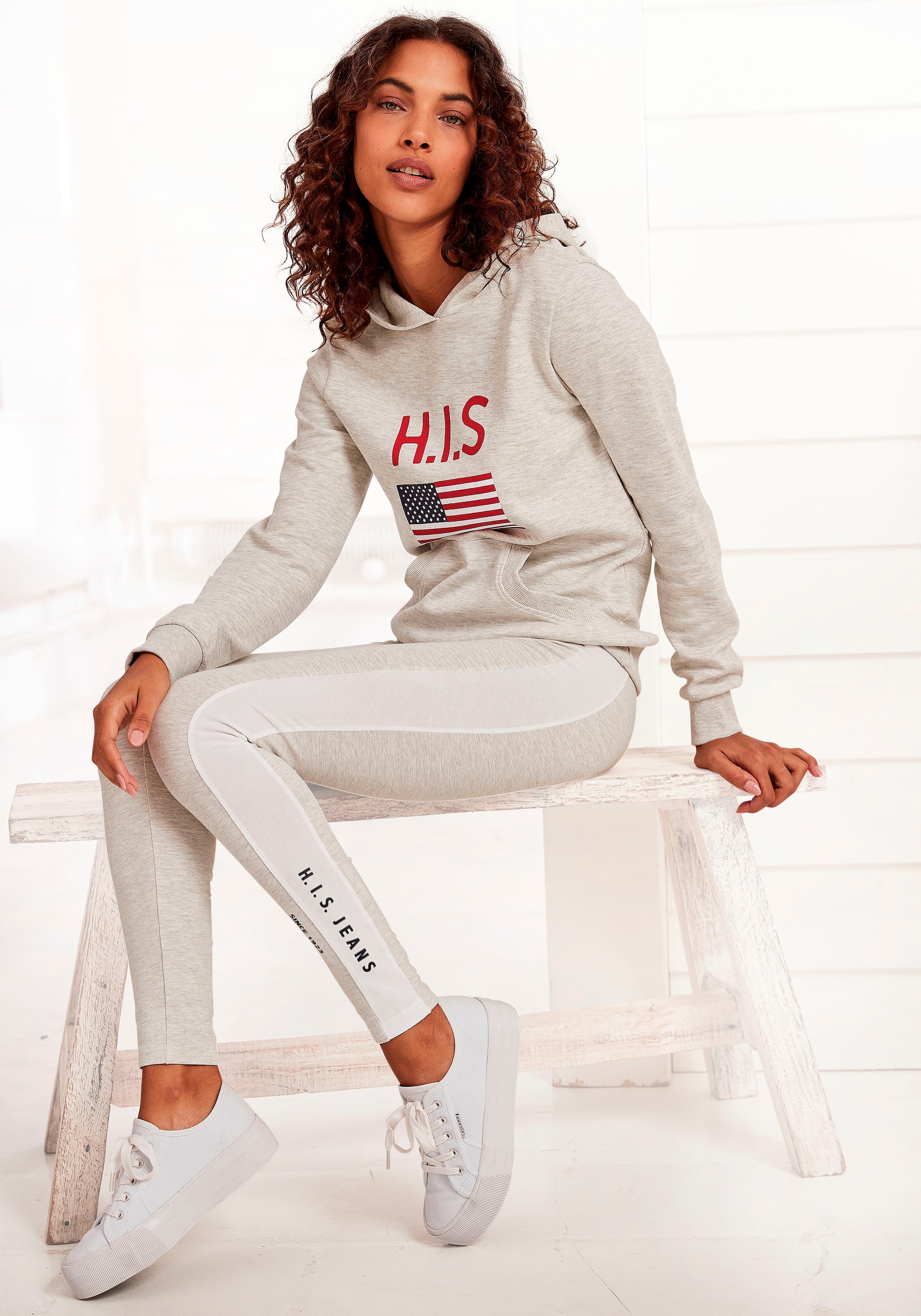 H.I.S Kapuzensweatshirt, mit Logodruck und Kängurutasche, Loungeanzug,  Hoodie bei