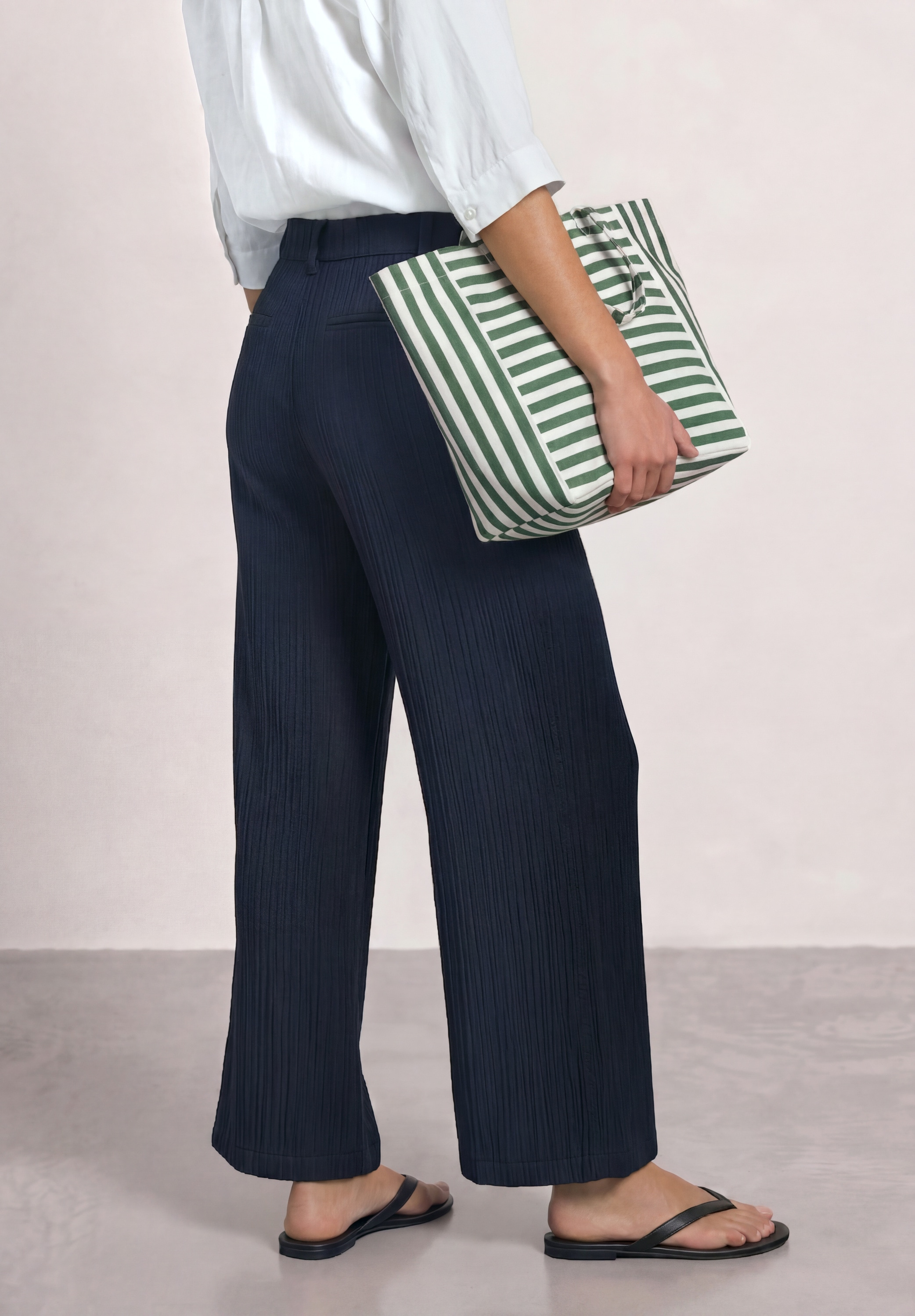 STREET ONE Stoffhose  mit Crinkle Crash Struktur