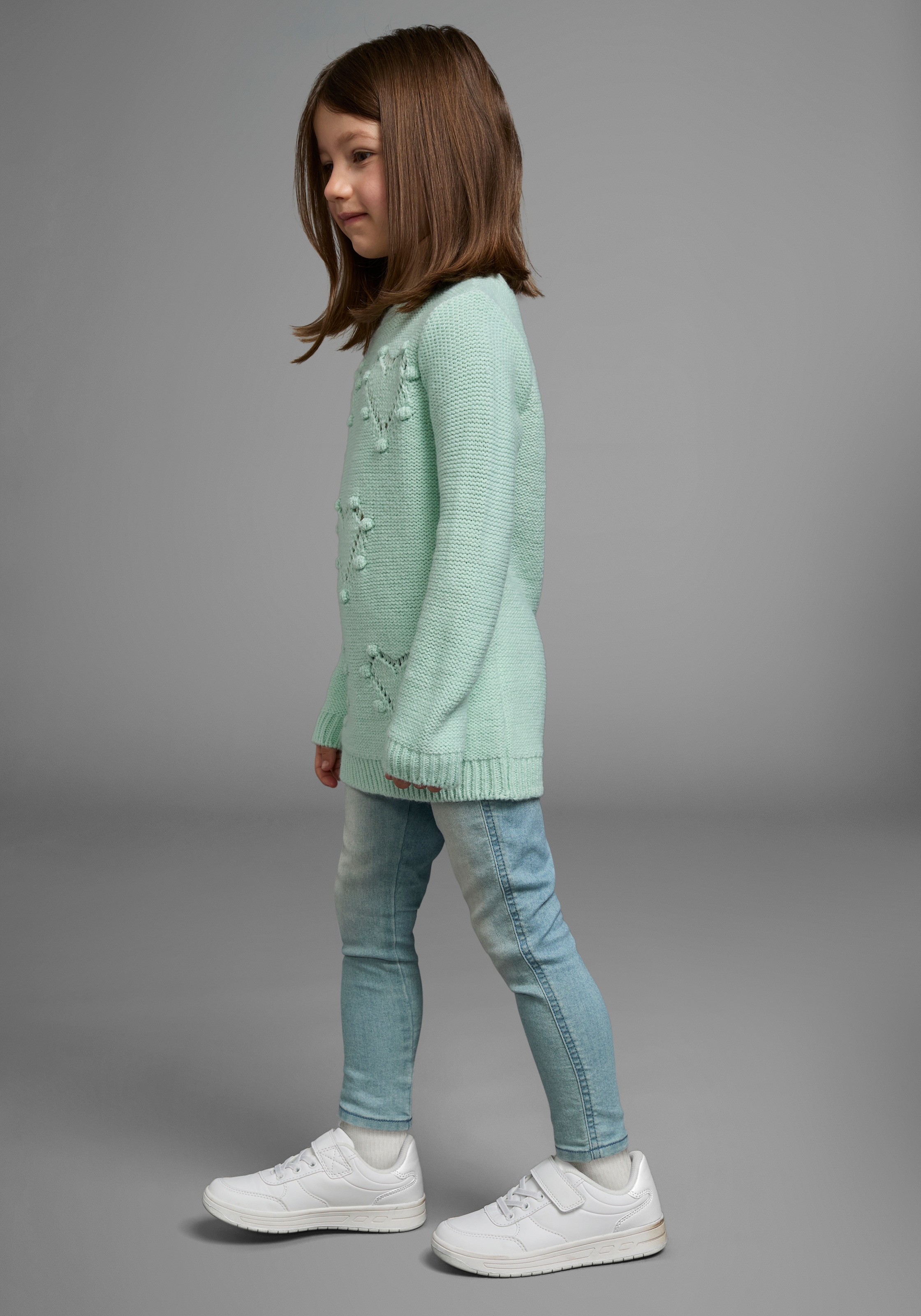 KIDSWORLD Strickpullover »für kleine Mädchen«, gestricktem Herzchenmuster