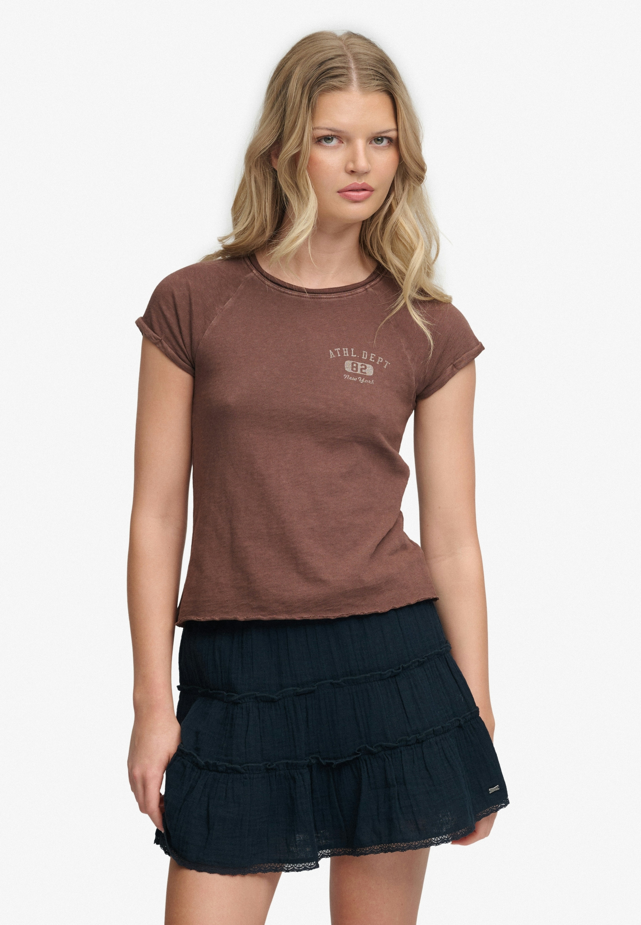 Superdry Kurzarmshirt »ATH ESS SLUB GRAPHIC TEE« Baumwolle, skinny fit