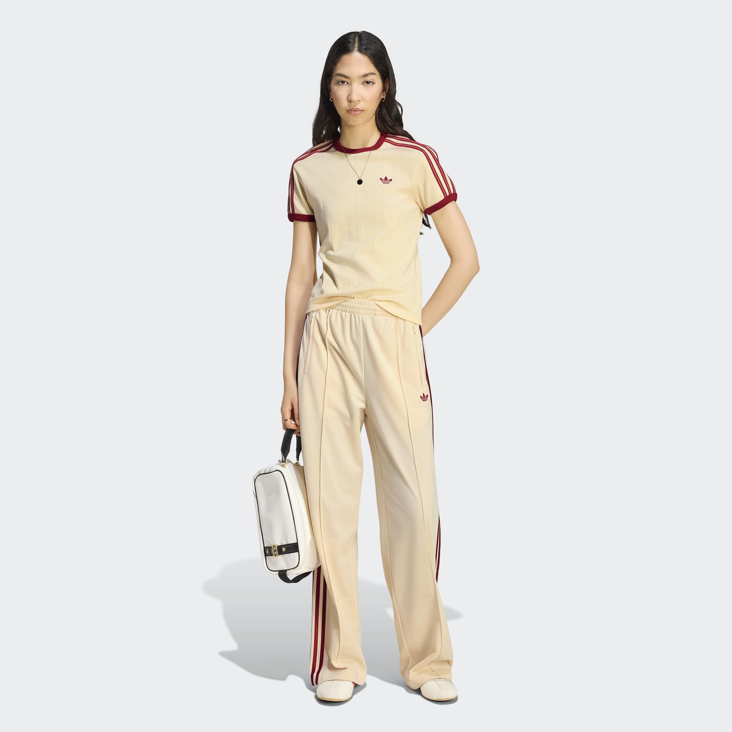 adidas Originals T-Shirt », SCHMAL GESCHNITTEN, NADELSTREIFEN« mit Nadelstreifen-Design, ohne Verschluss, aus Interlock-Material