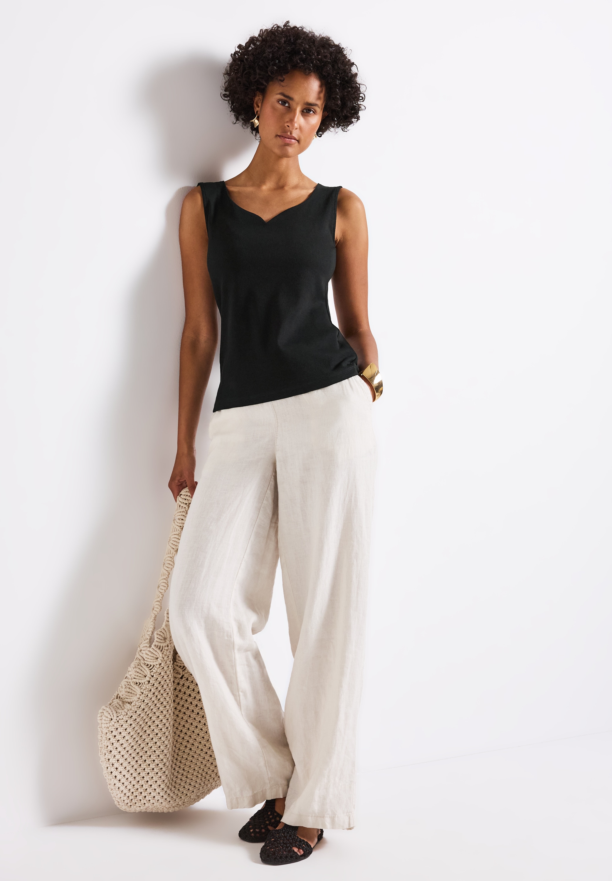 STREET ONE Shirttop »GANIA«, mit Herzausschnitt und Stretch