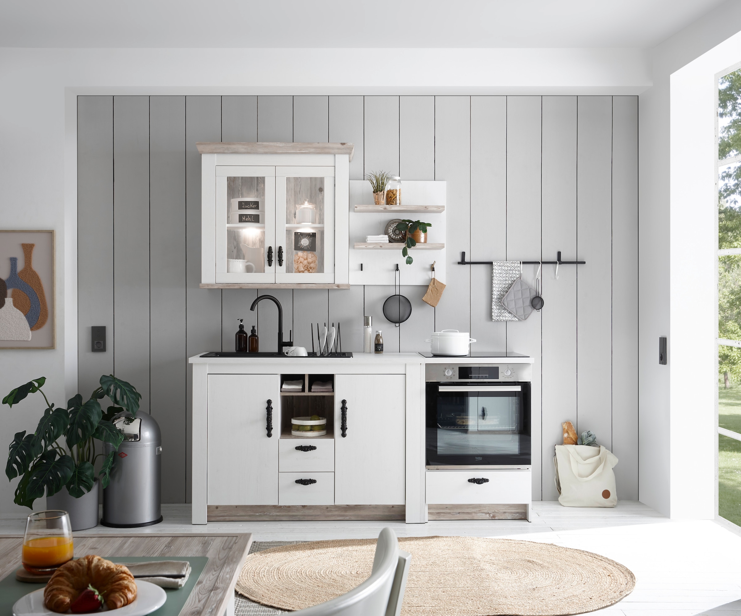 Home affaire Spülenschrank »Florenz, Küchenunterschrank in Pinie Weiß, Unterschrank«, mit verschnörkeltem Metallgriff, im Landhausstil, Arbeitshöhe 92 cm