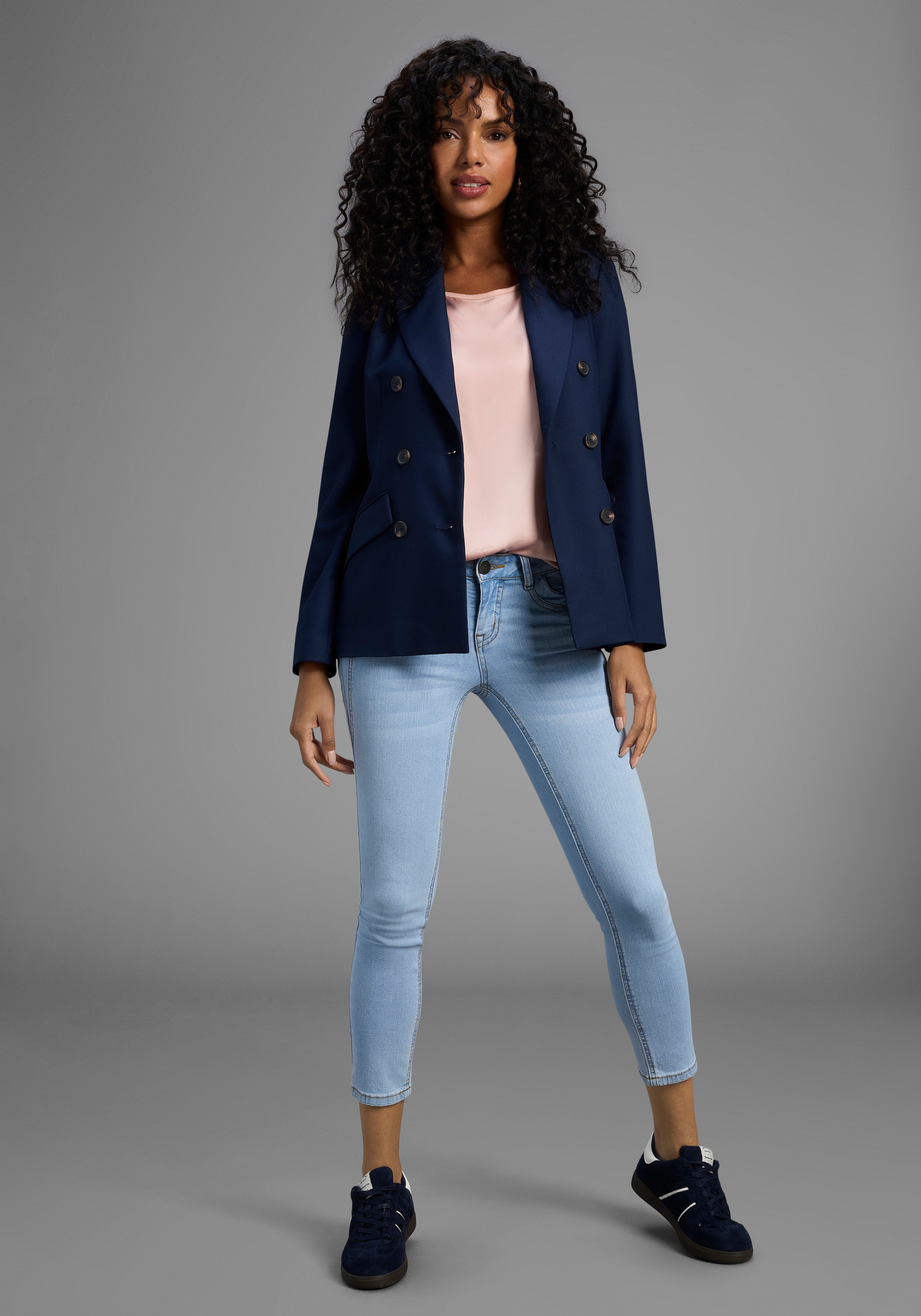 Arizona 7/8-Jeans »mit Keileinsätzen«, extra-enger Schnitt, Used-Look-Waschung, niedrige Leibhöhe