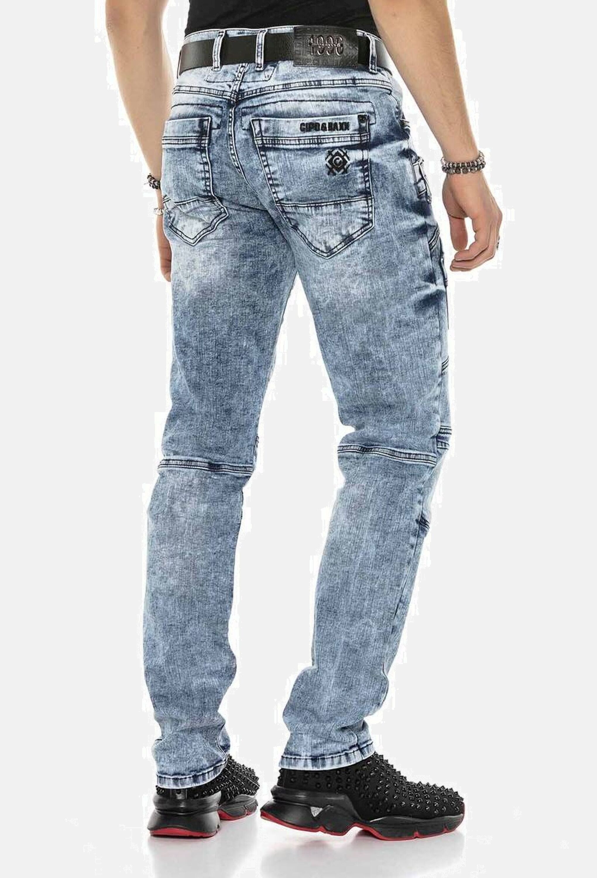 Cipo & Baxx Regular-fit-Jeans »Cipo & Baxx Jeans DENIM« bequeme Jeans mit coolen Ziernahtelementen, CD598