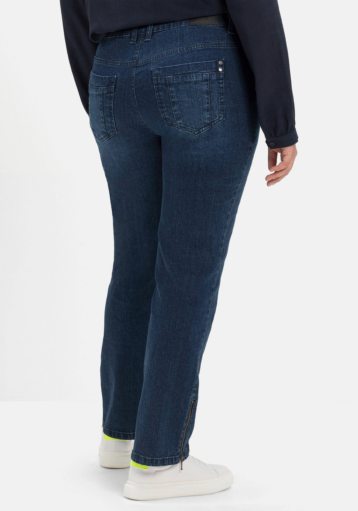 Sheego Gerade Jeans »Jeans mit Teilungsnaht und Zipper am Saum«