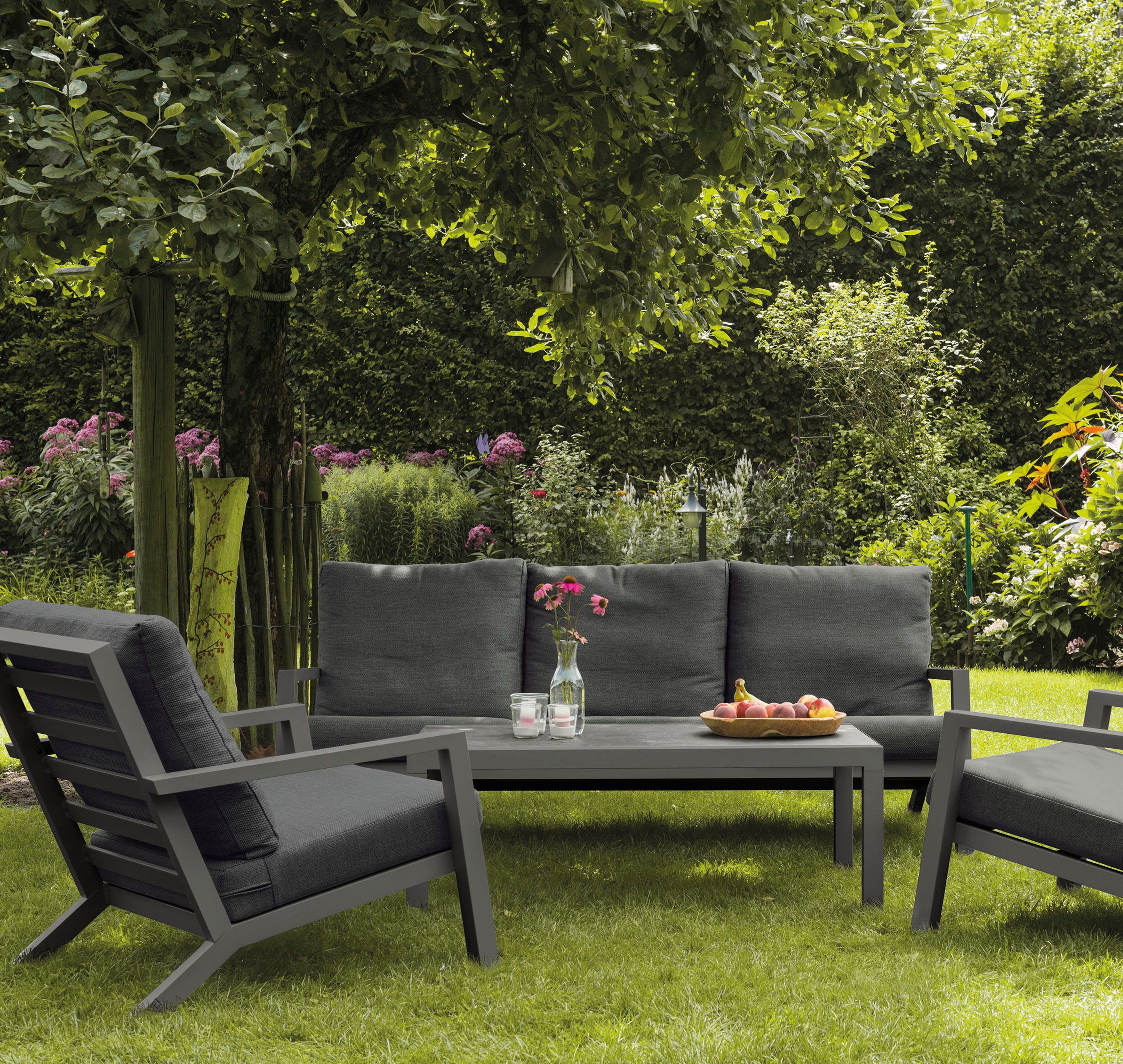 Siena Garden Gartenlounge-Set »Belia«, (Set, 14 tlg.), bestehend aus 2 Sesseln, 1 Sofa, 1 Tisch und 10 Auflagen