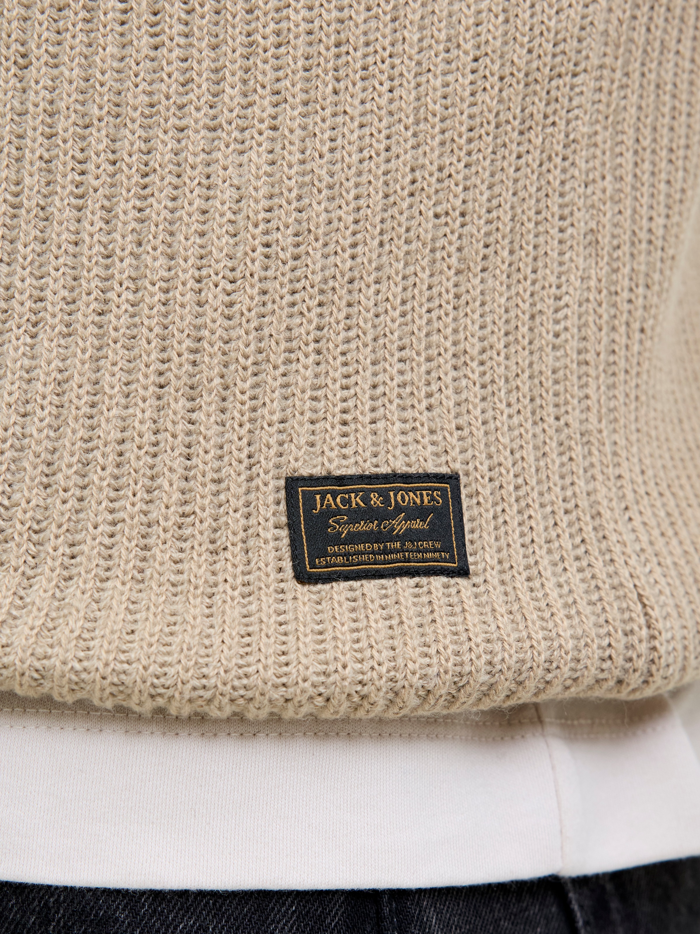 Jack & Jones Rundhalspullover »JJPANNEL KNIT CREW NECK AW25«
