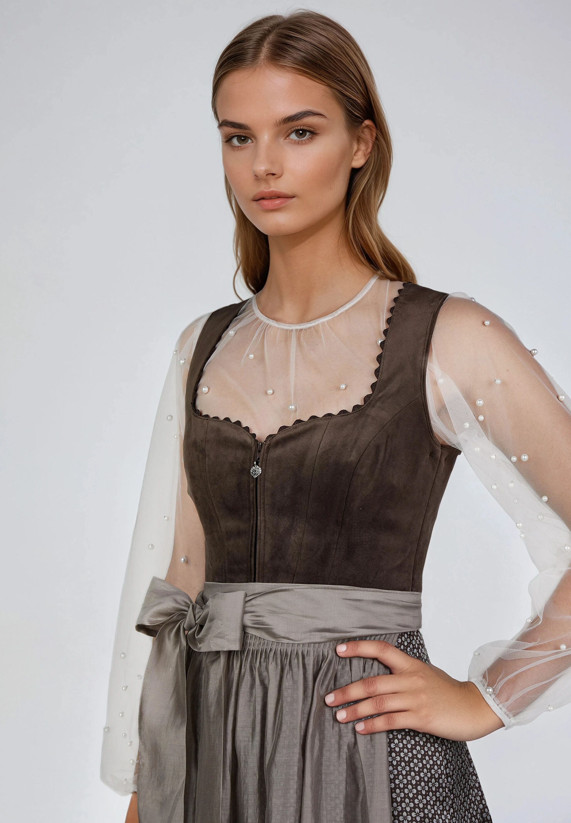 Spieth & Wensky Dirndl »Gambe« mit Samtoberteil und Herzausschnitt