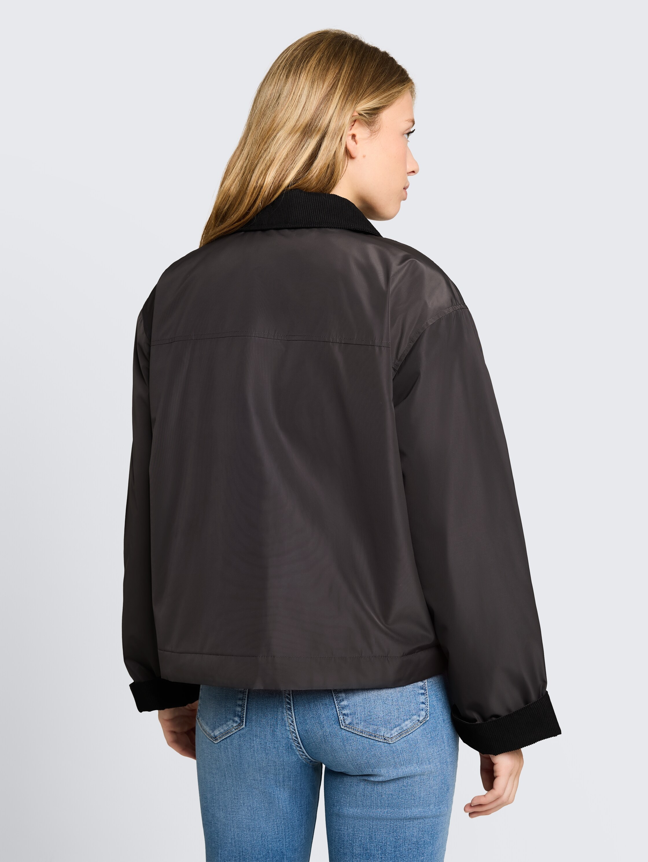 TOM TAILOR Denim Blouson ohne Kapuze Ärmel mit Aufschlag und Druckknopf-Verschluss