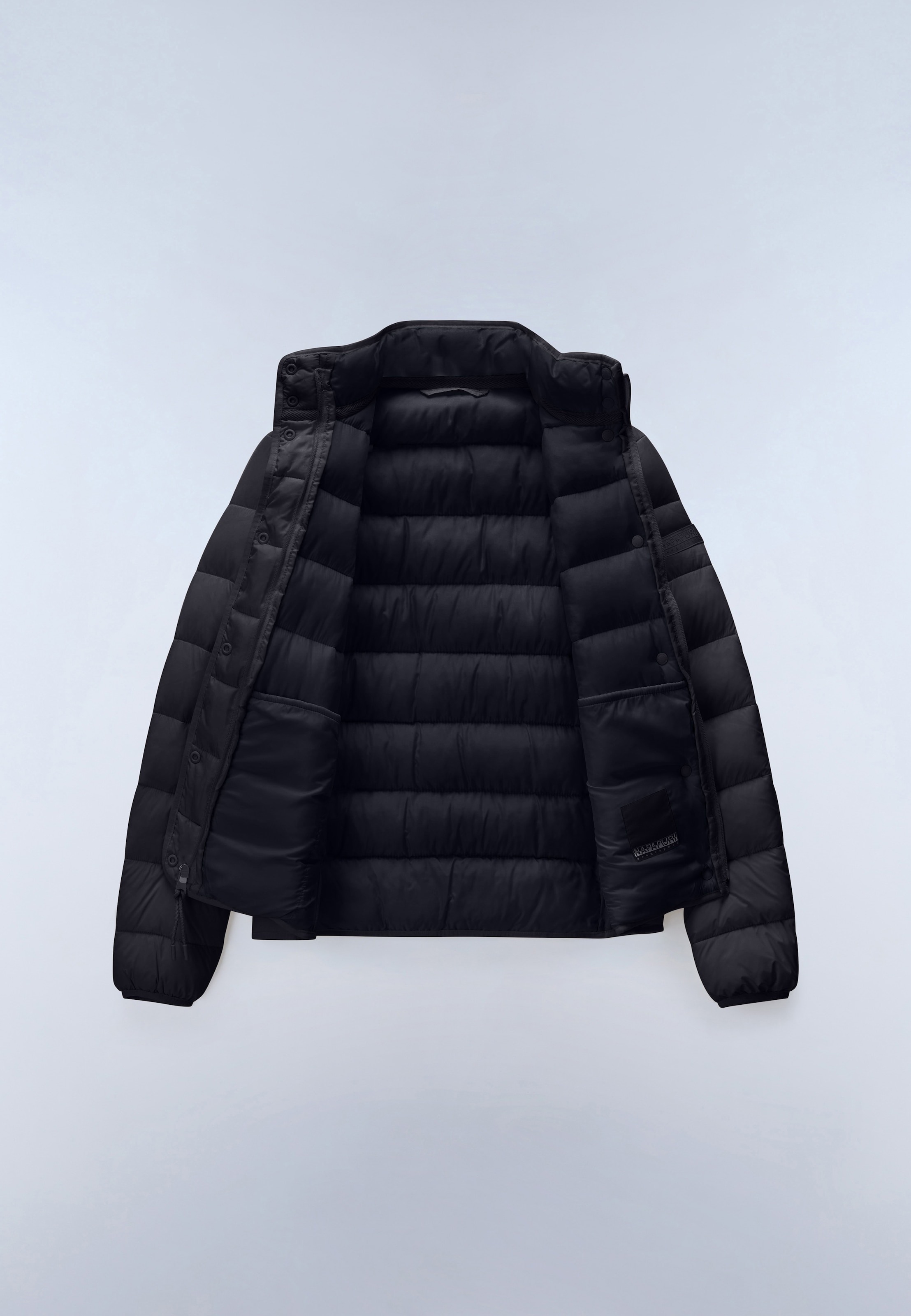 Napapijri Steppjacke »A-AERINS STND W BLACK BEAUTY« pflegeleichte Ausführung, aus Polyamid, auch in großen Größen