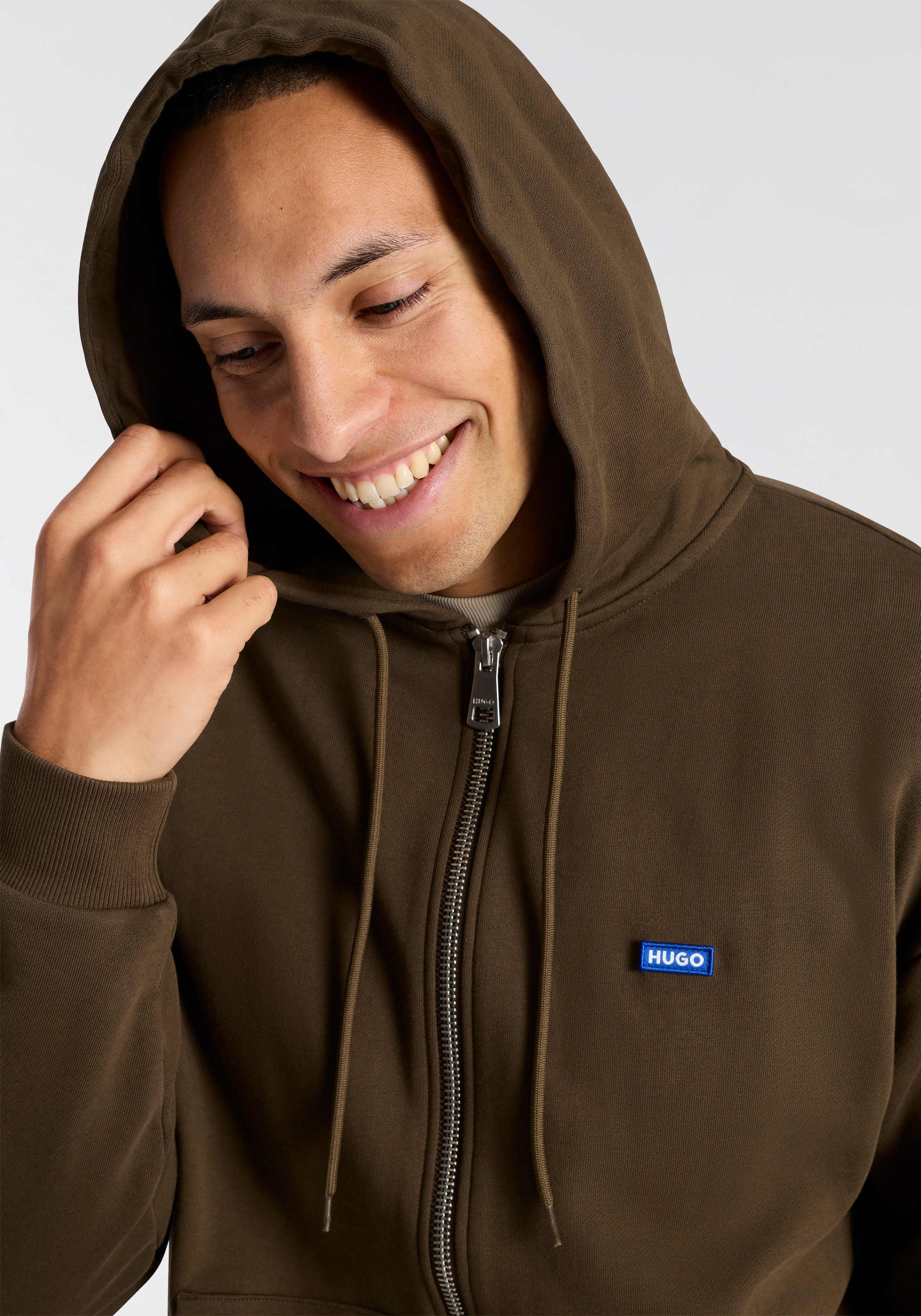 HUGO Kapuzensweatjacke »Nadarasi« mit Logo-Badge
