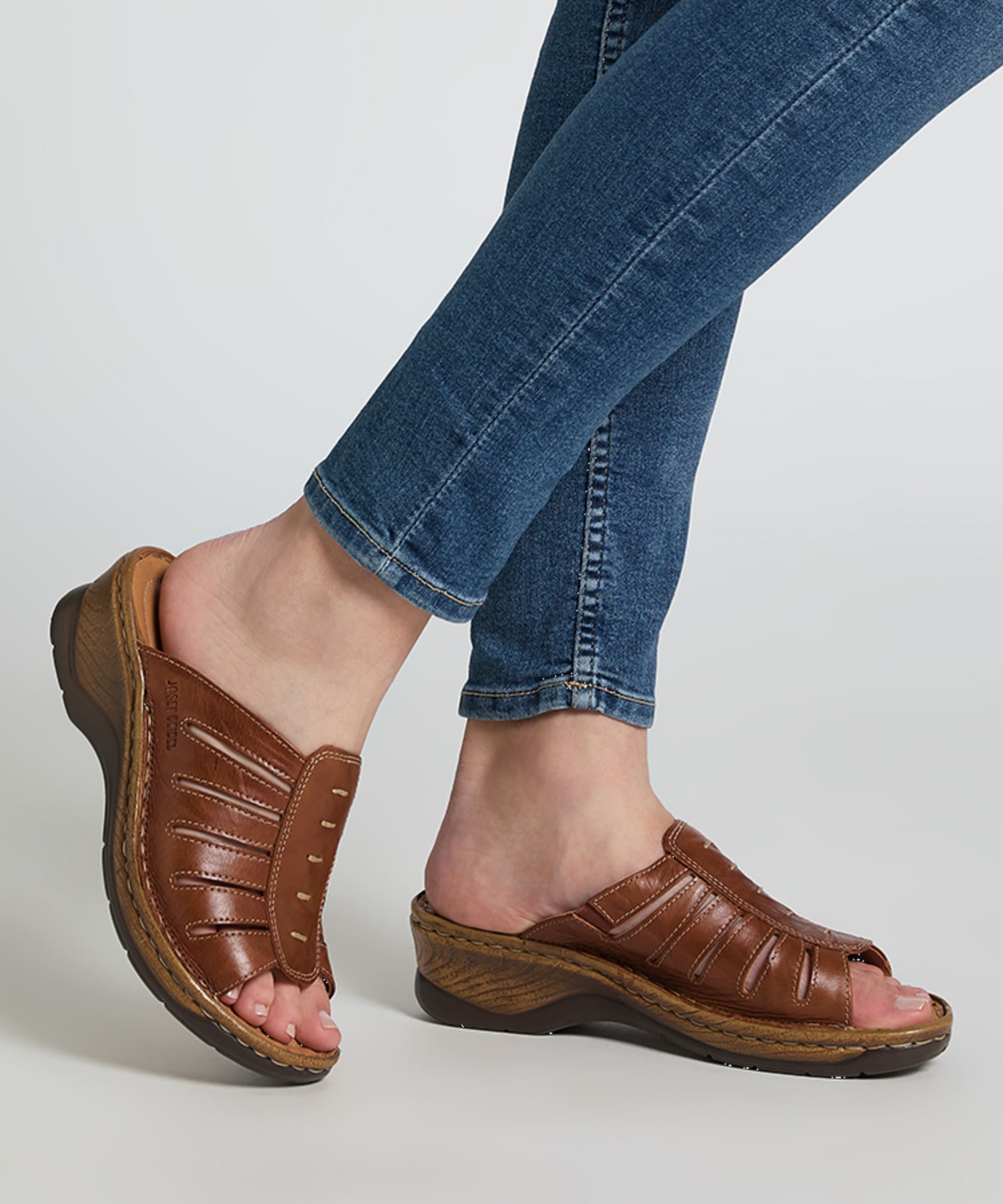 Josef Seibel Clog »Catalonia 77, brandy«