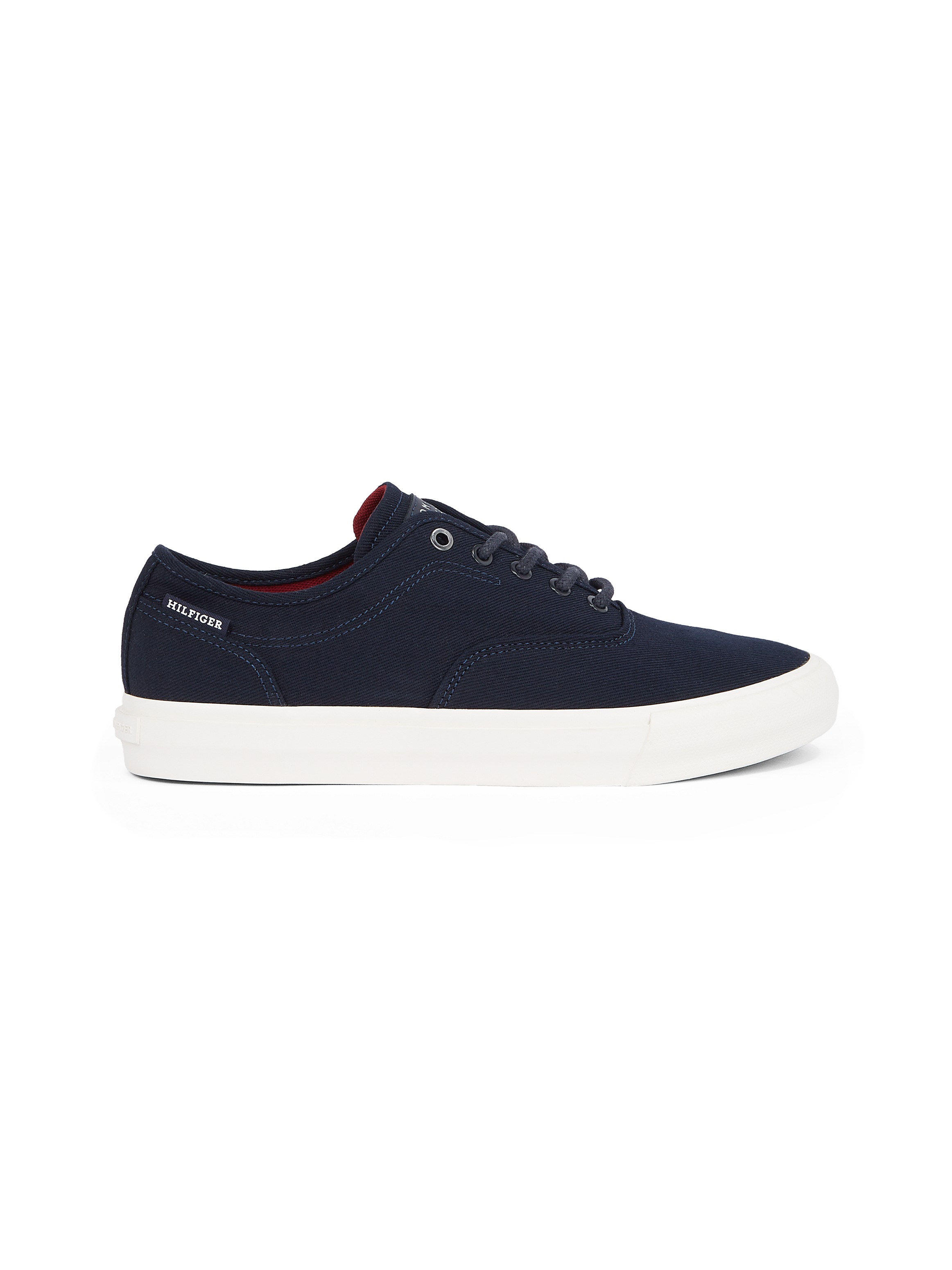 Tommy Hilfiger Sneaker »TH HI VULC LOW OXFORD TWILL«, Freizeitschuh, Halbschuh, Schnürschuh mit Label an der Ferse